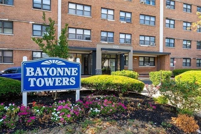 1225 KENNEDY BLVD Unit: 6K