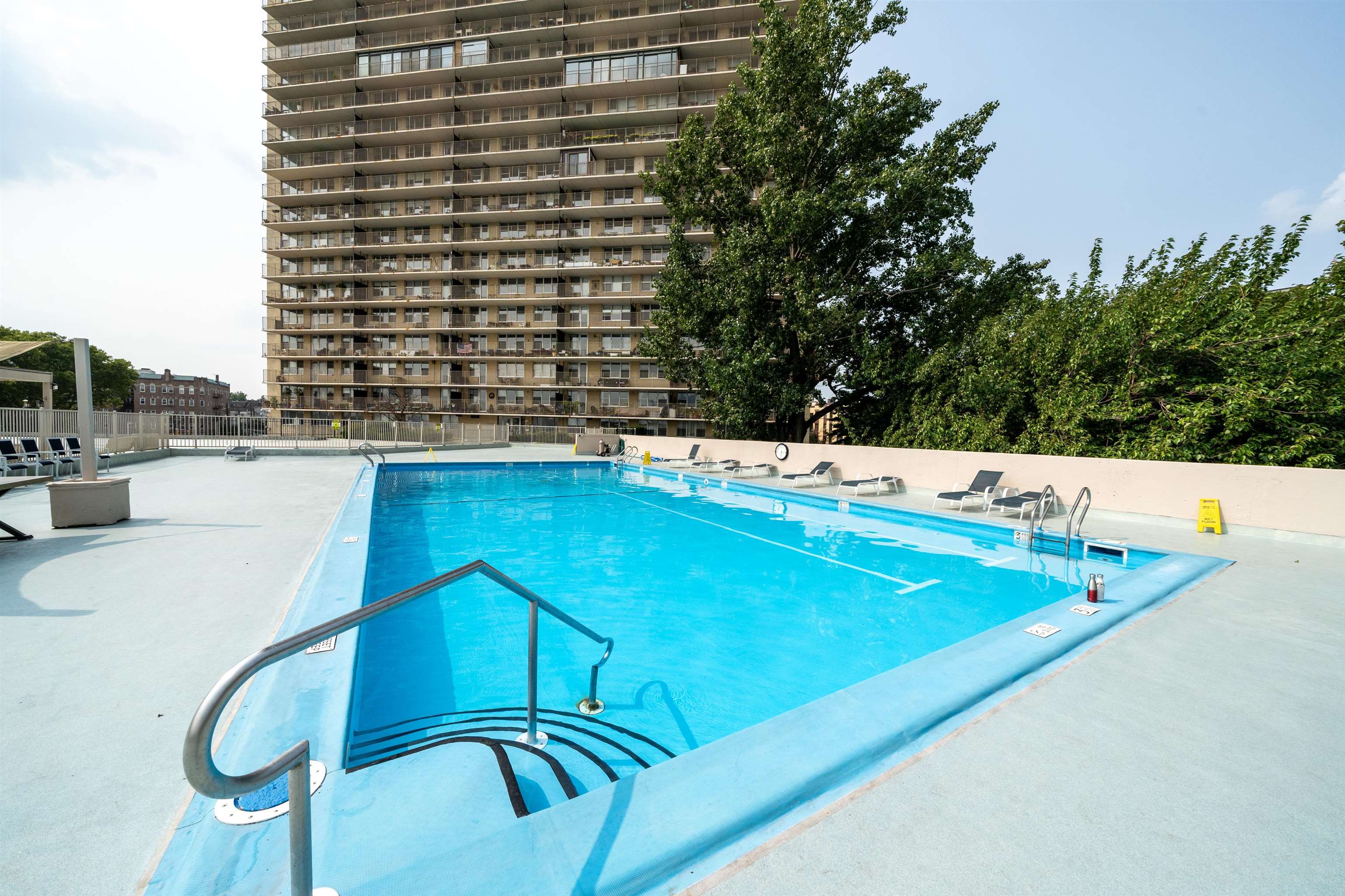 6040 BLVD EAST Unit: 9D