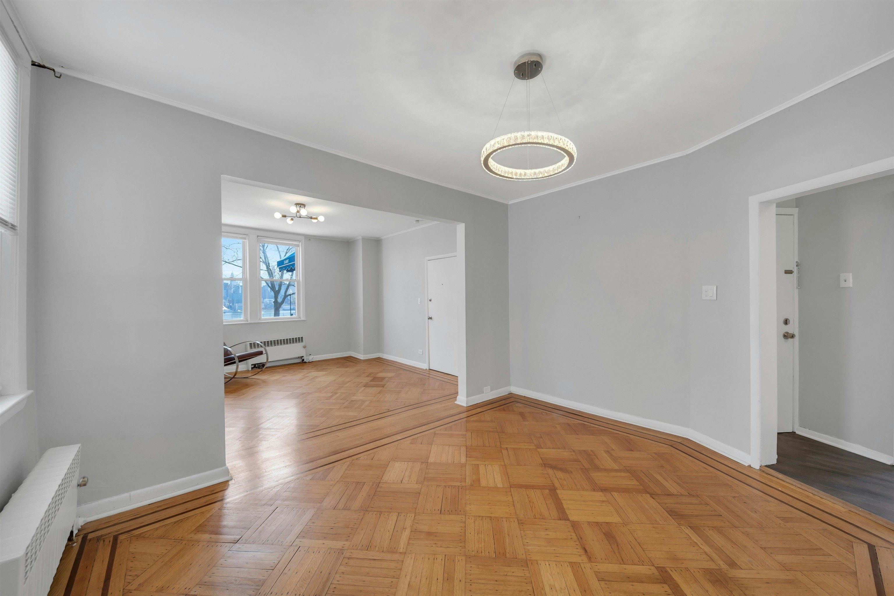 5407 BLVD EAST Unit: 2