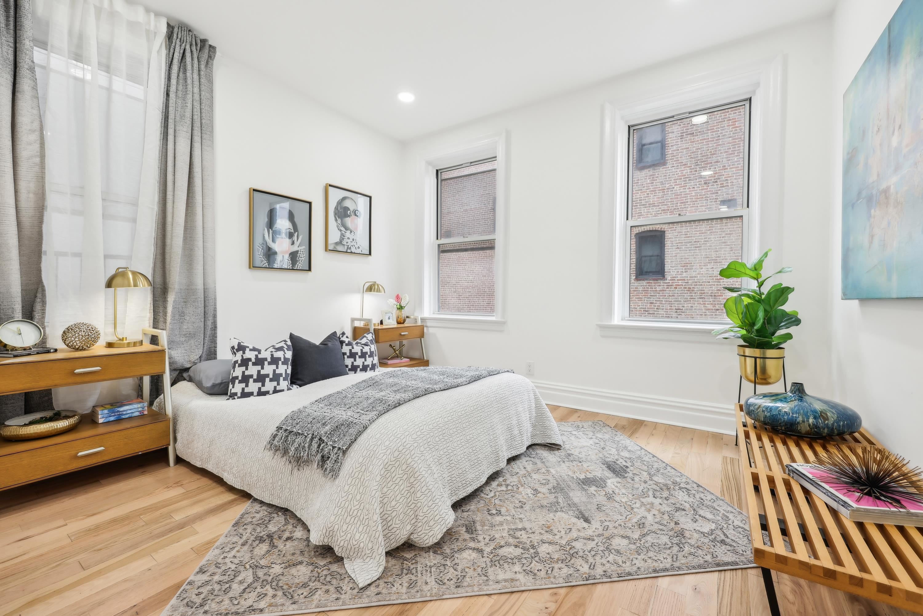 217 WARREN ST Unit: 2