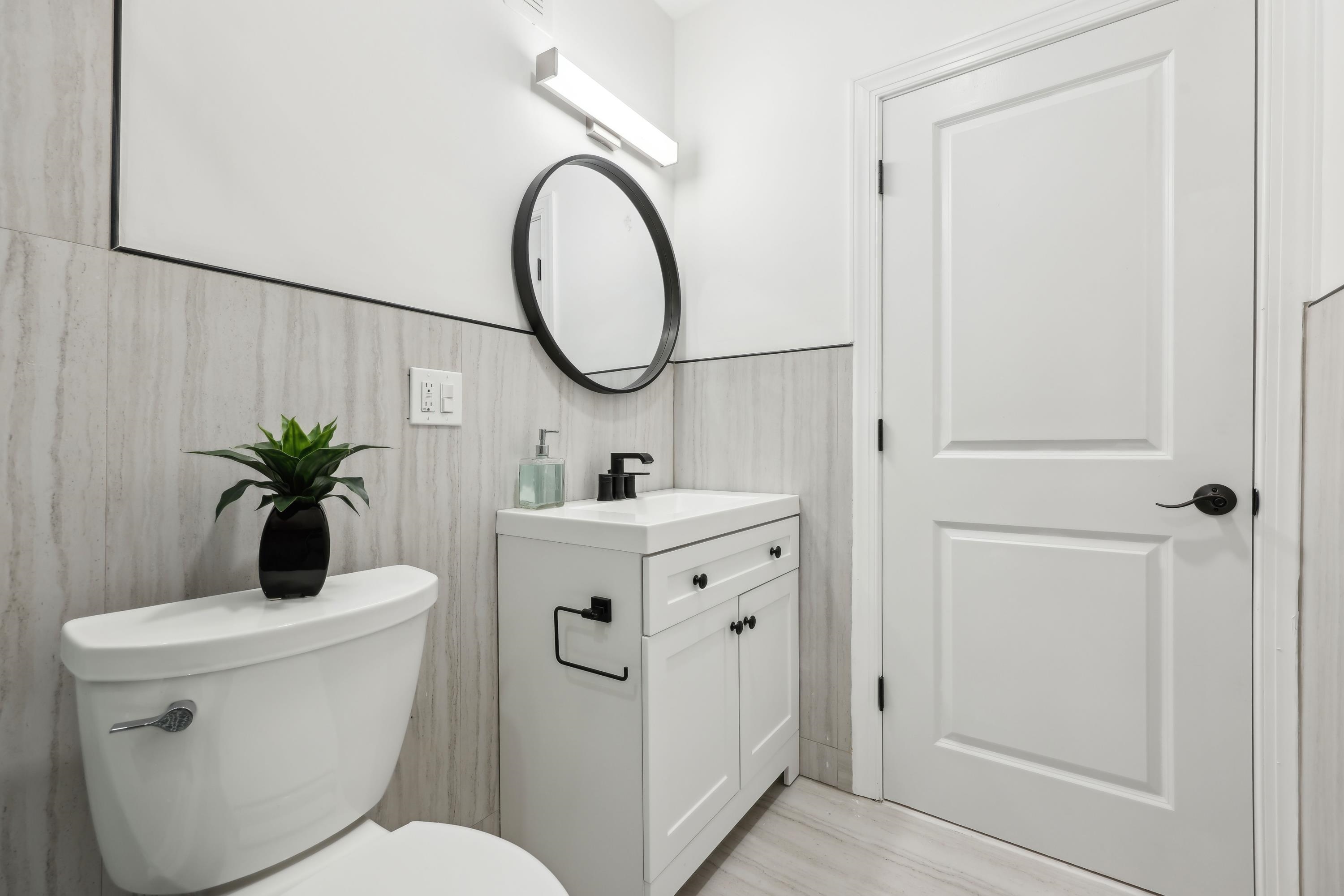 217 WARREN ST Unit: 2