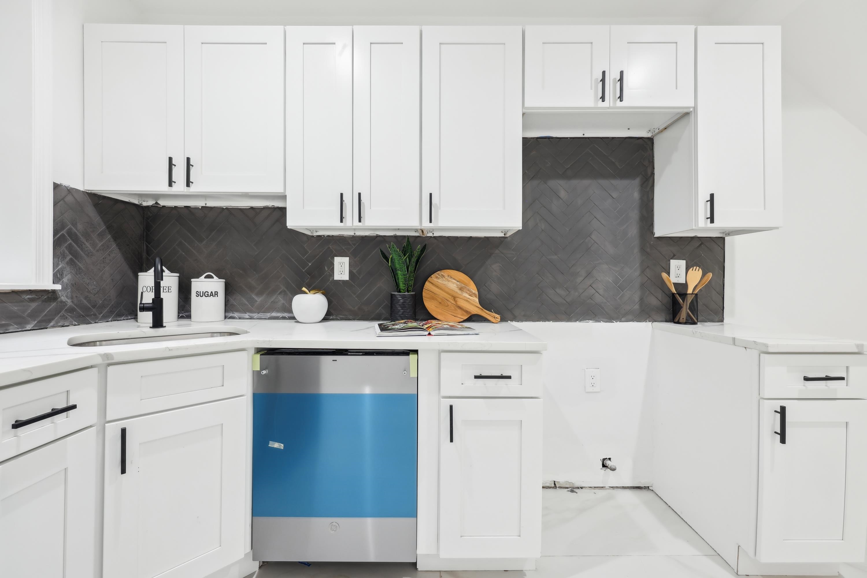 217 WARREN ST Unit: 2