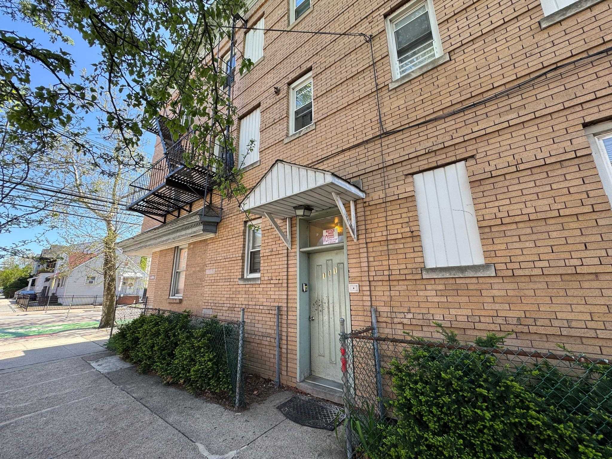 111 MALLORY AVE Unit: #7