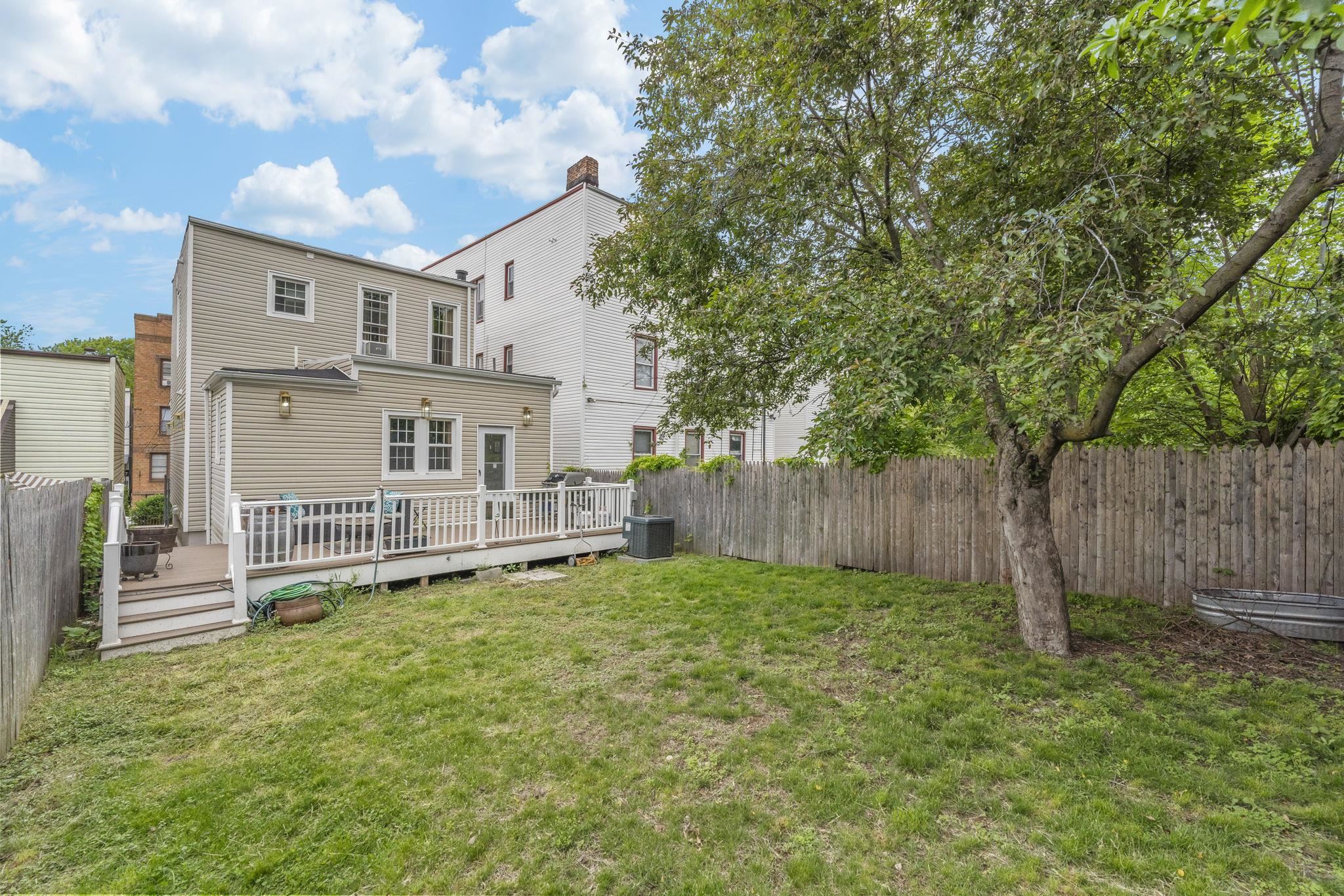 22 BELVIDERE AVE