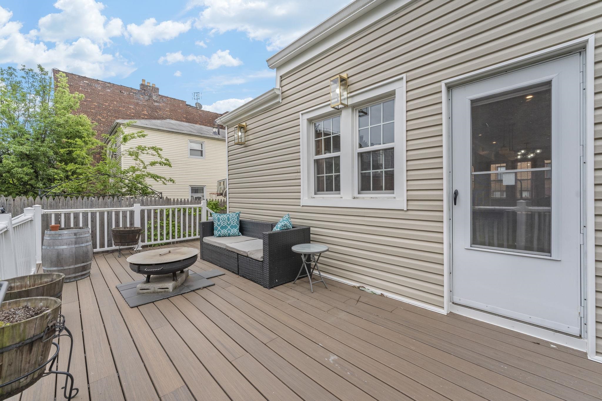 22 BELVIDERE AVE