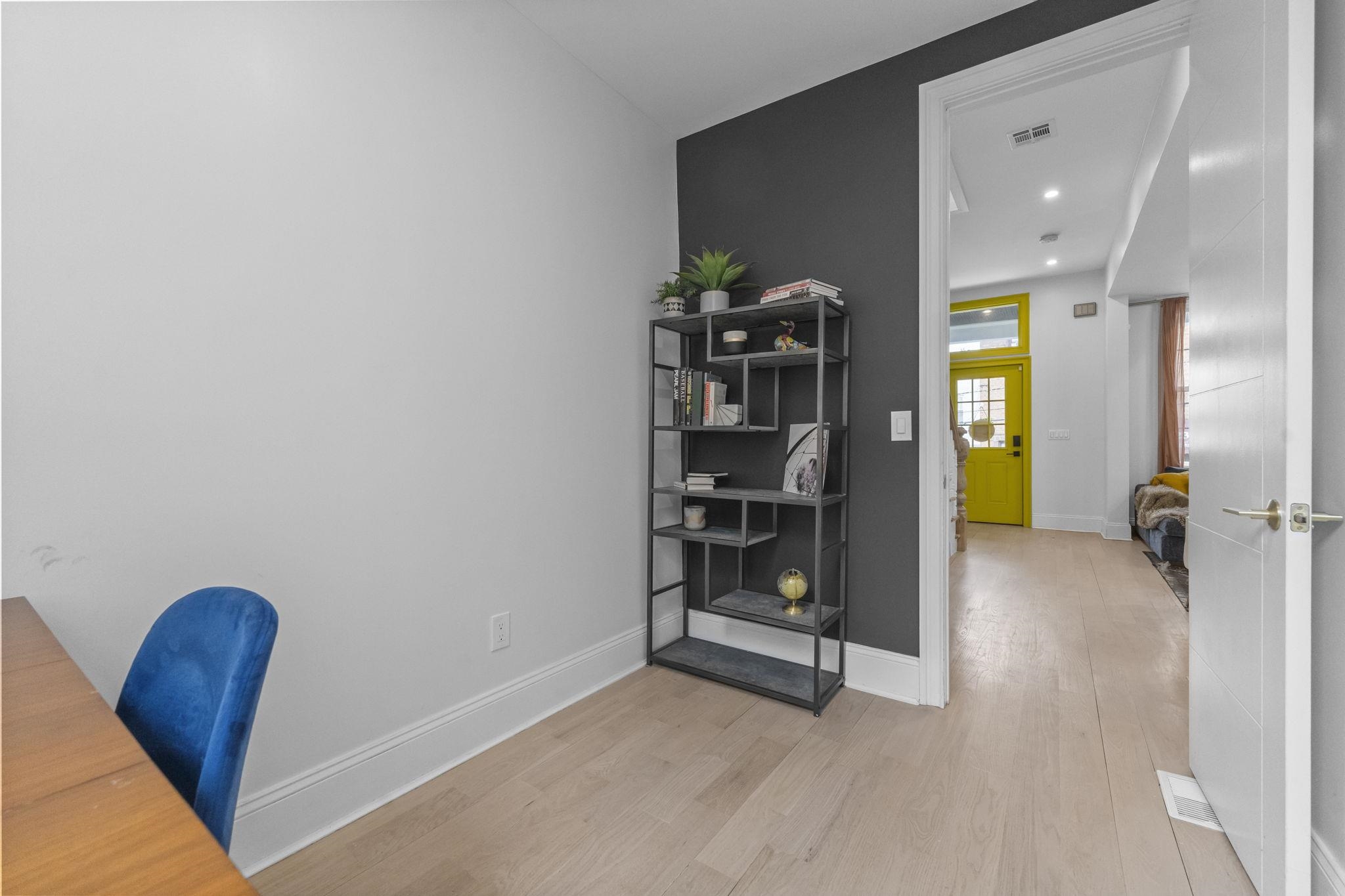 22 BELVIDERE AVE