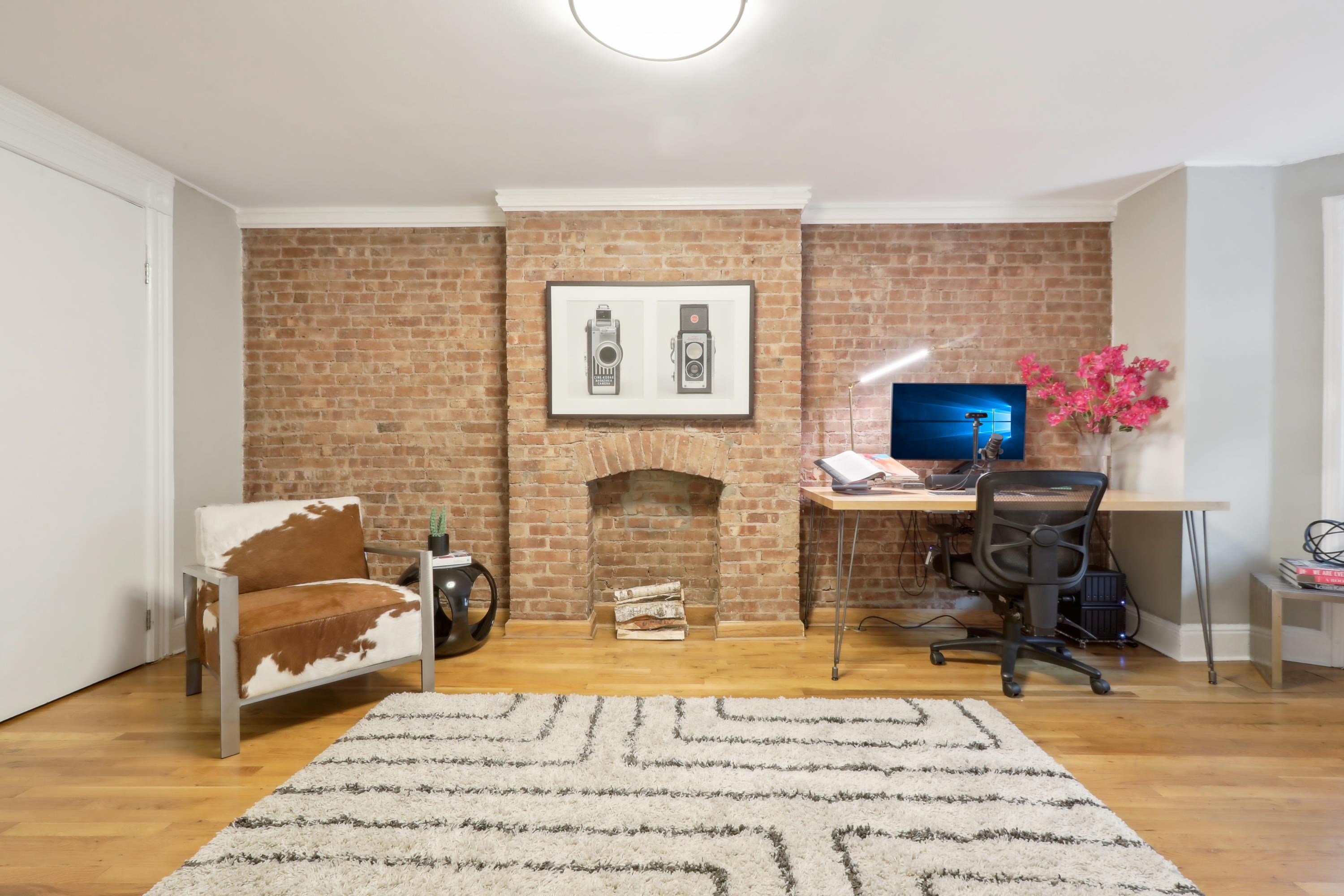 254 4TH ST