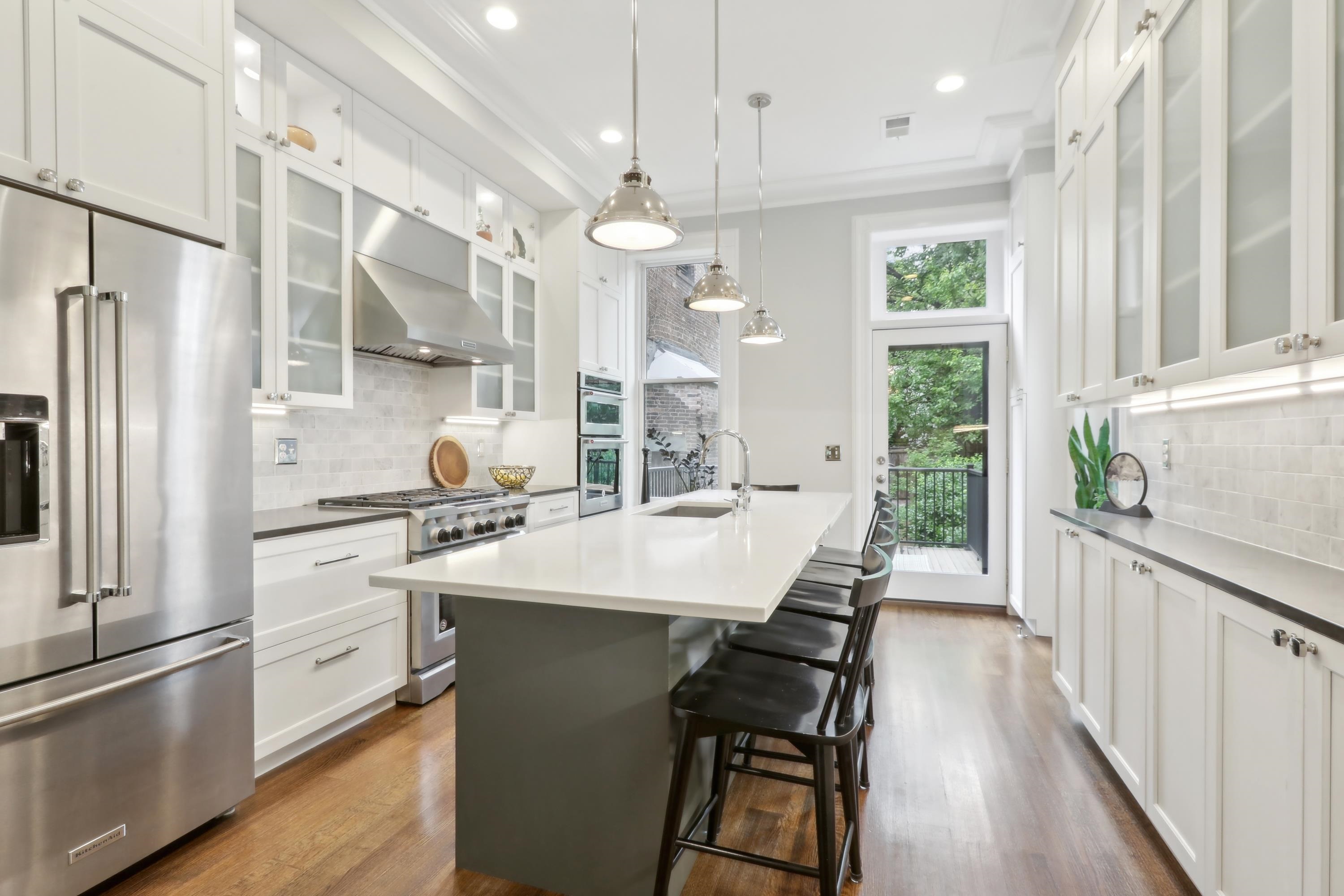 254 4TH ST