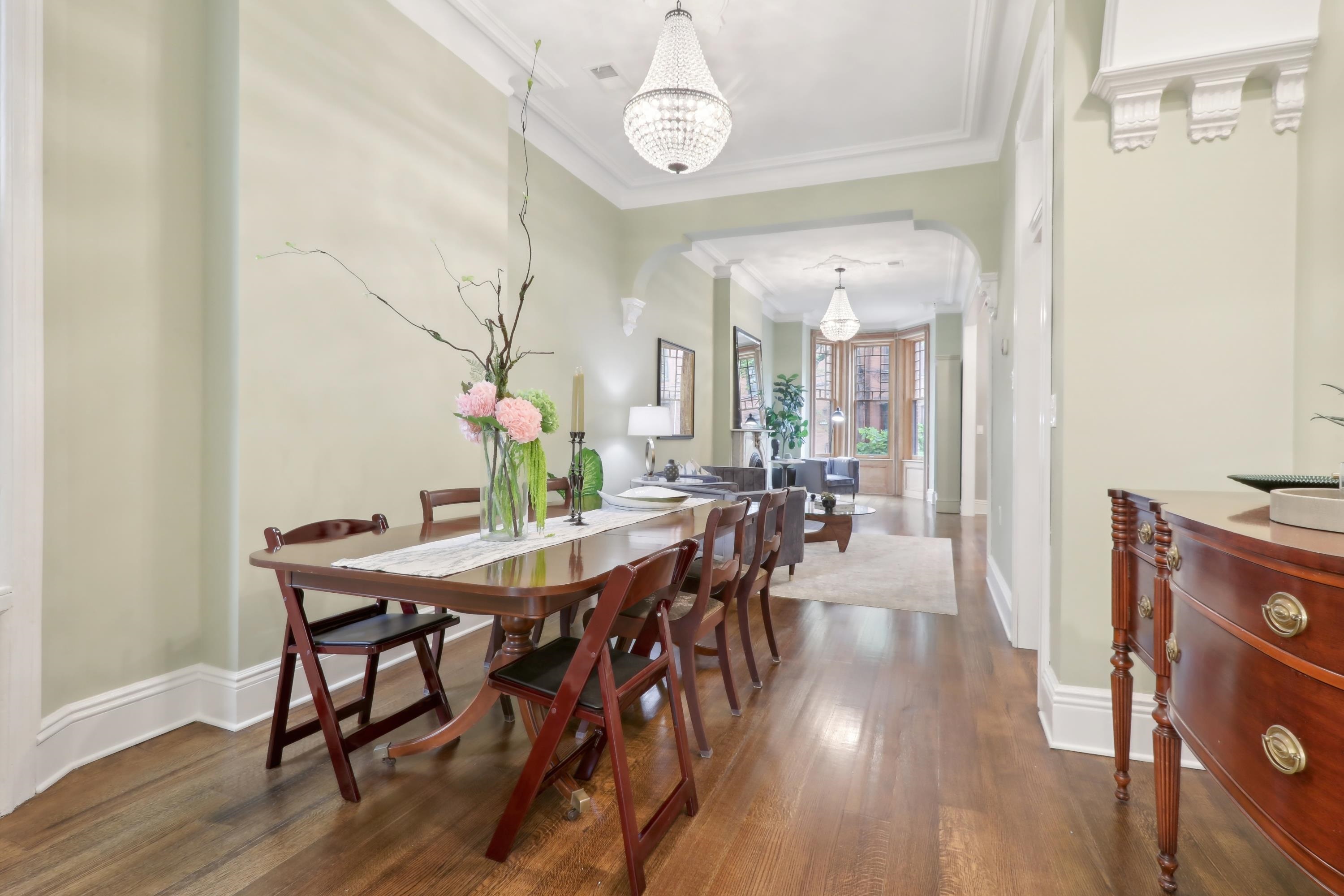 254 4TH ST