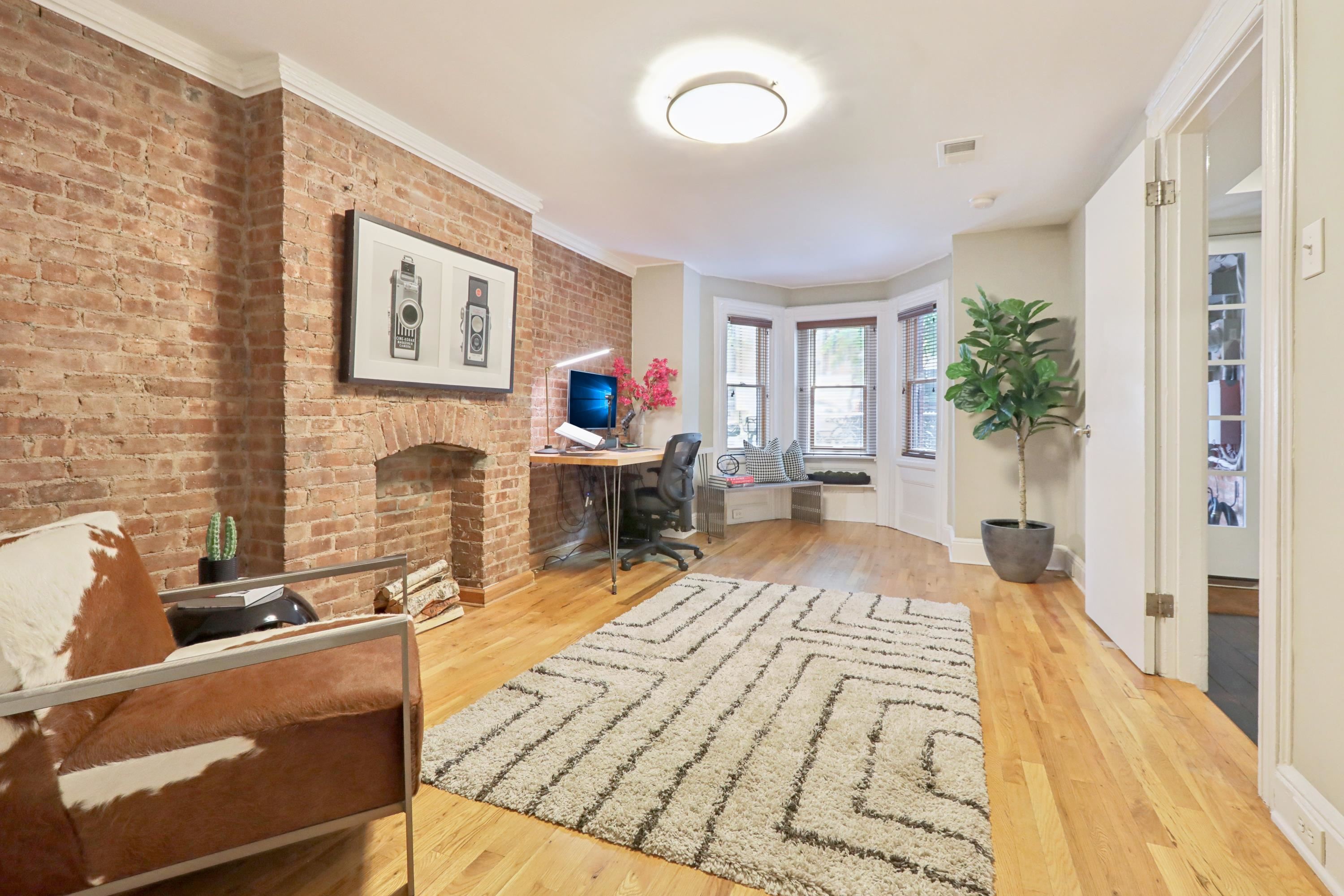 254 4TH ST