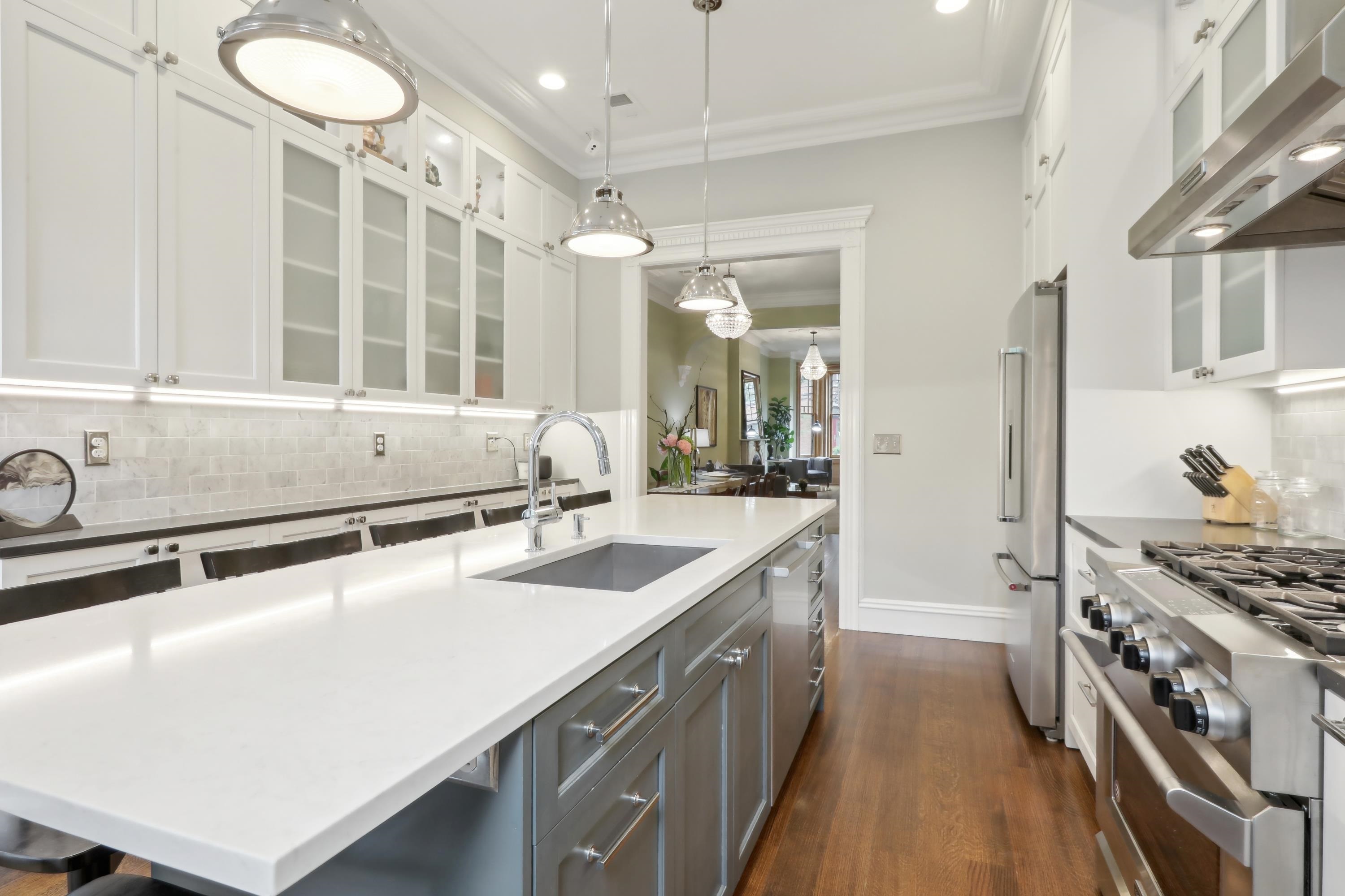 254 4TH ST