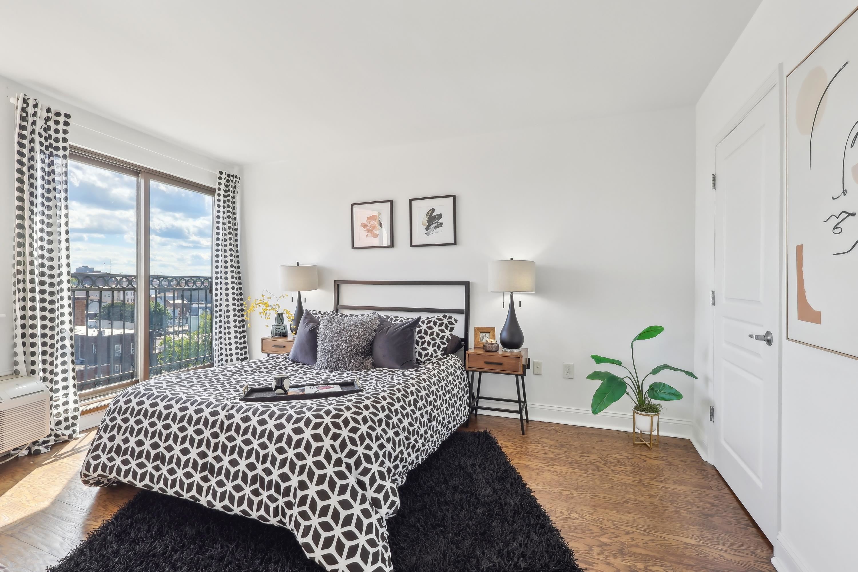 4301 PARK AVE Unit: 8B