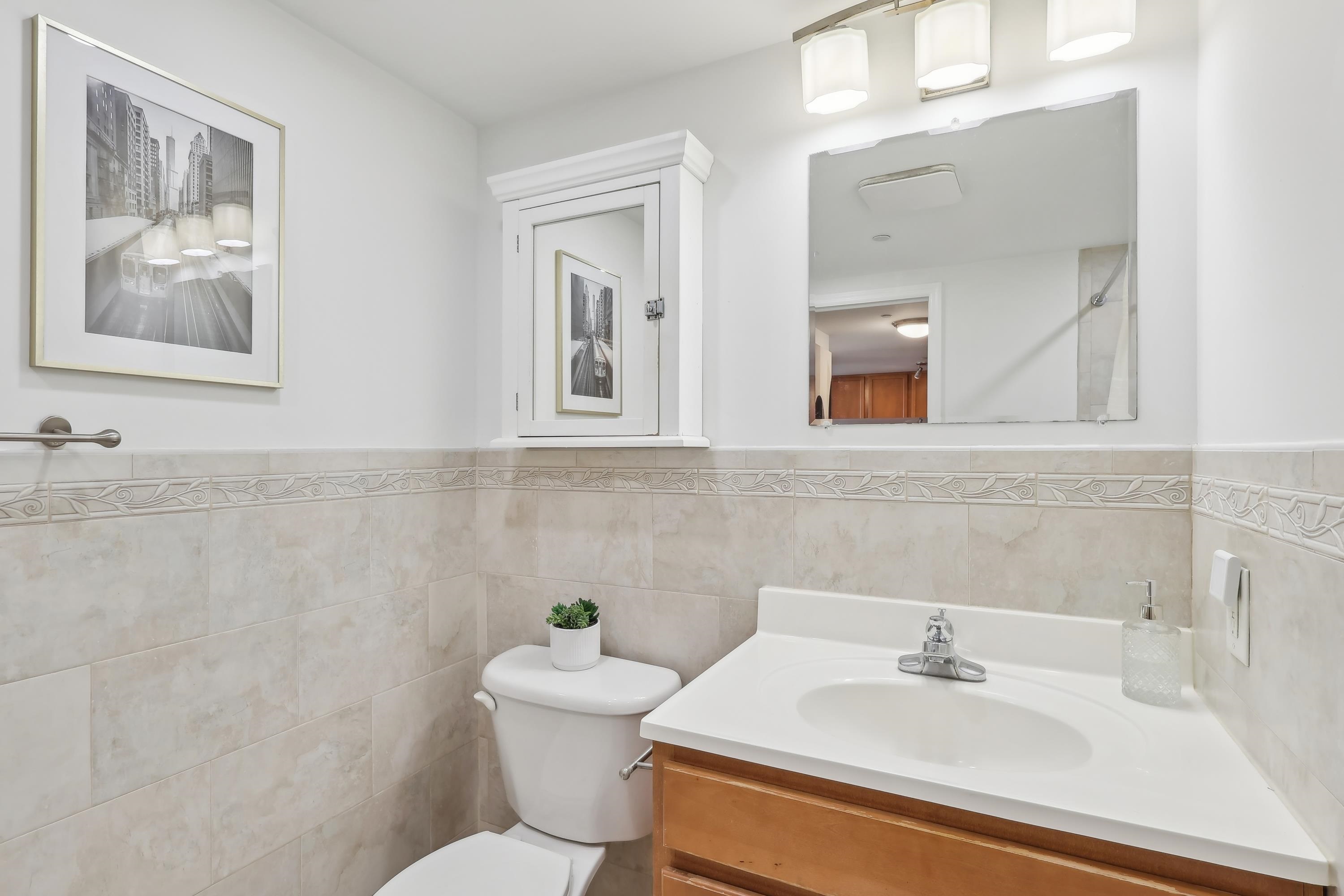 4301 PARK AVE Unit: 8B