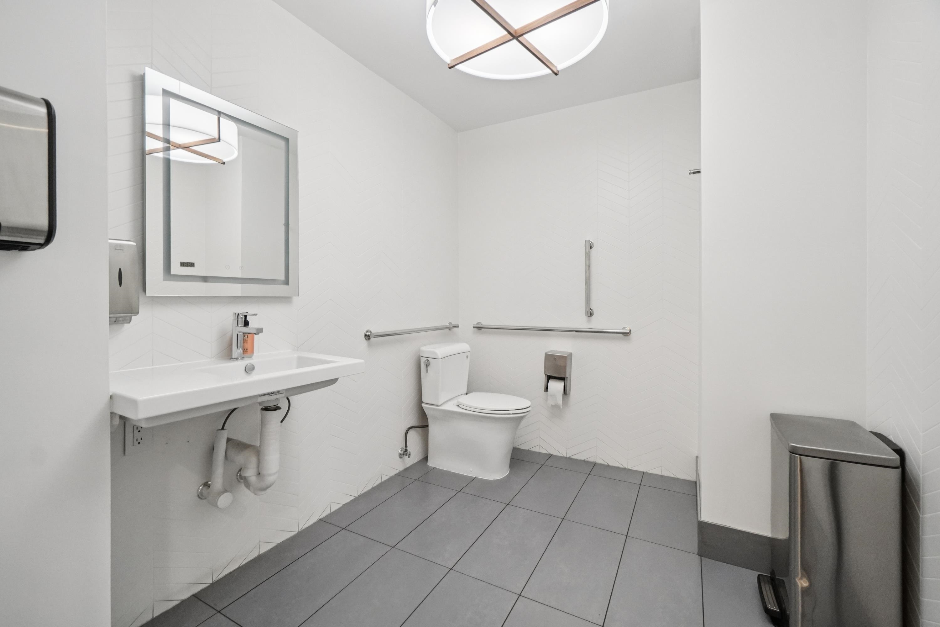 389 WASHINGTON ST Unit: 21a