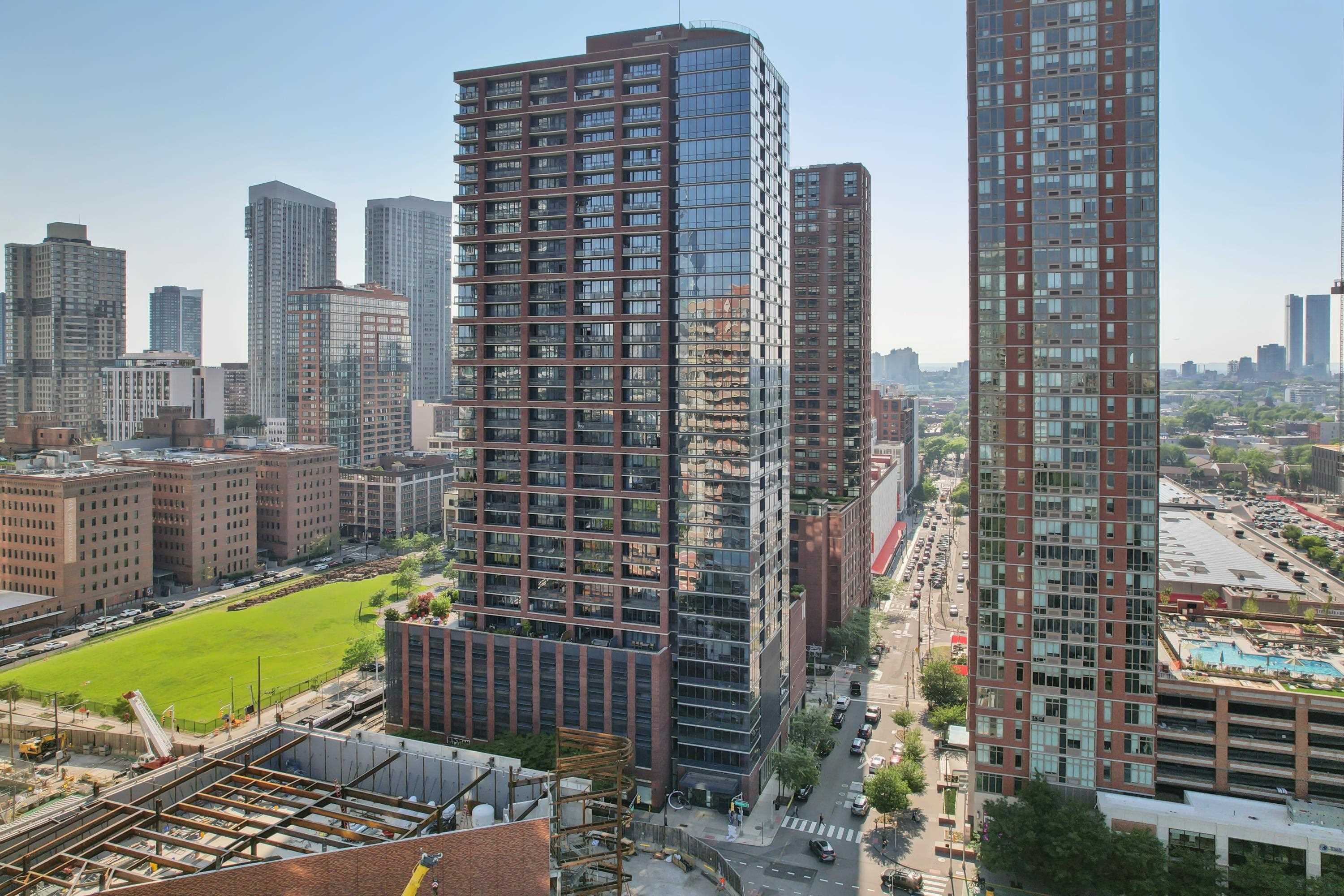 389 WASHINGTON ST Unit: 21a