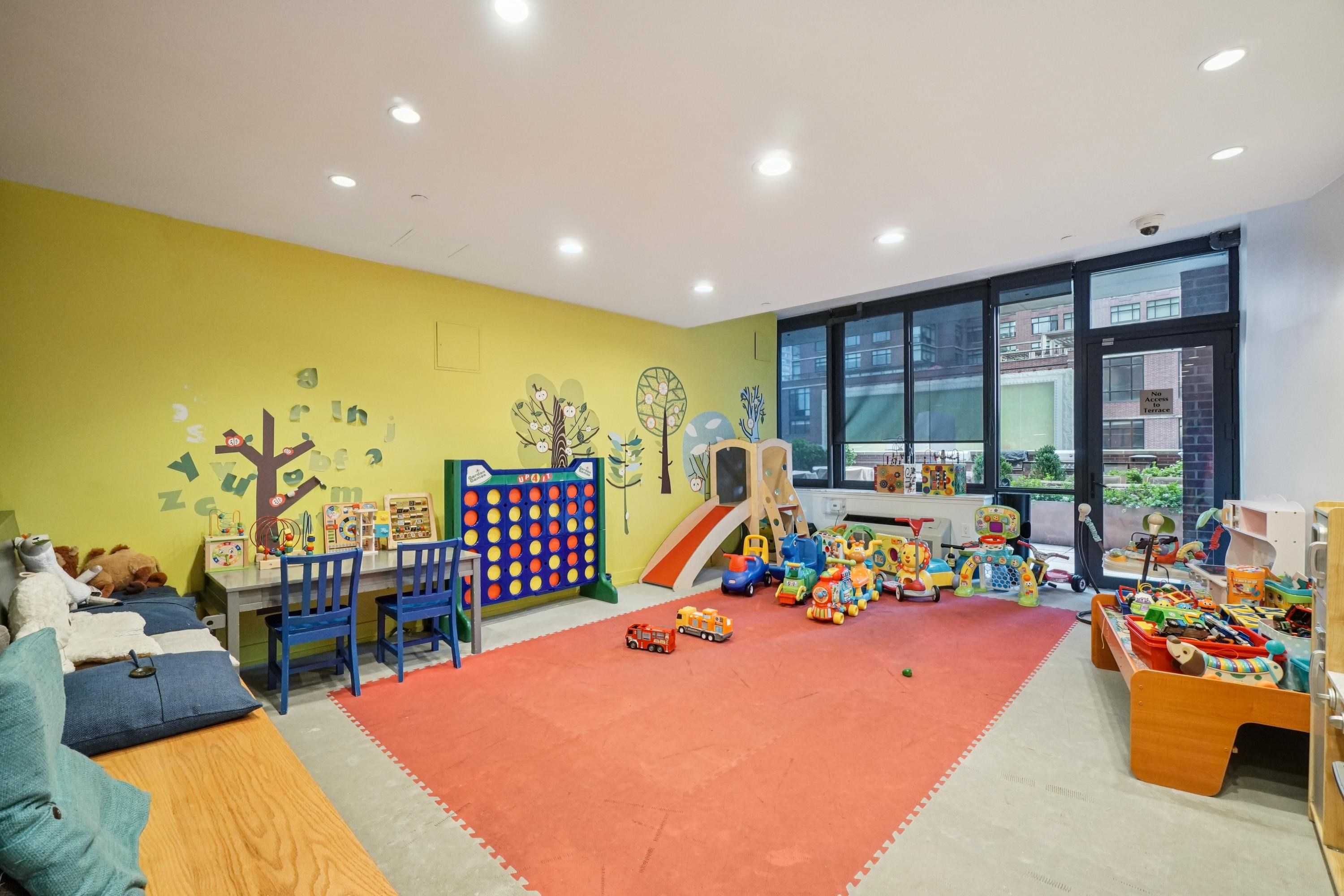 389 WASHINGTON ST Unit: 21a