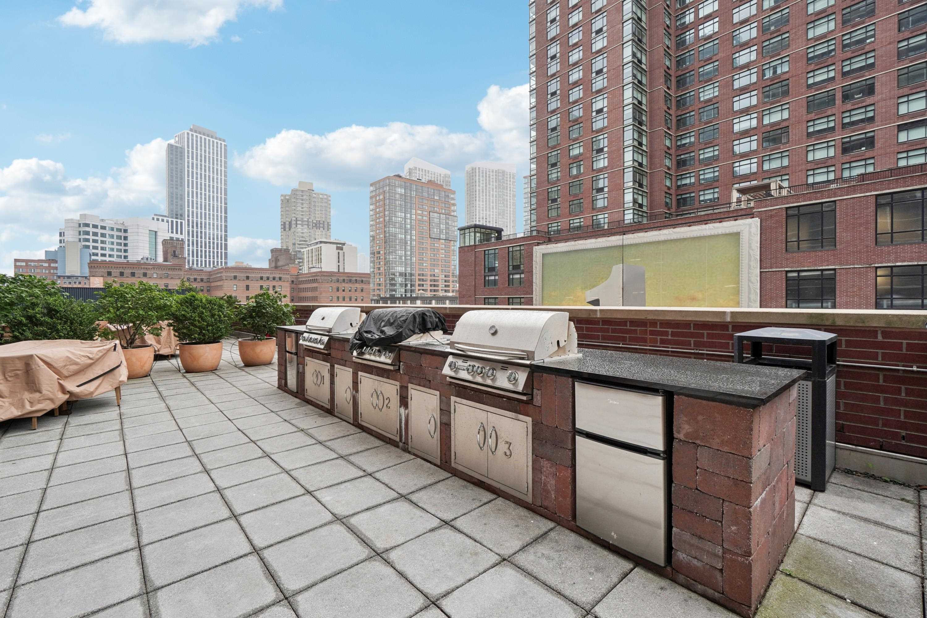 389 WASHINGTON ST Unit: 21a