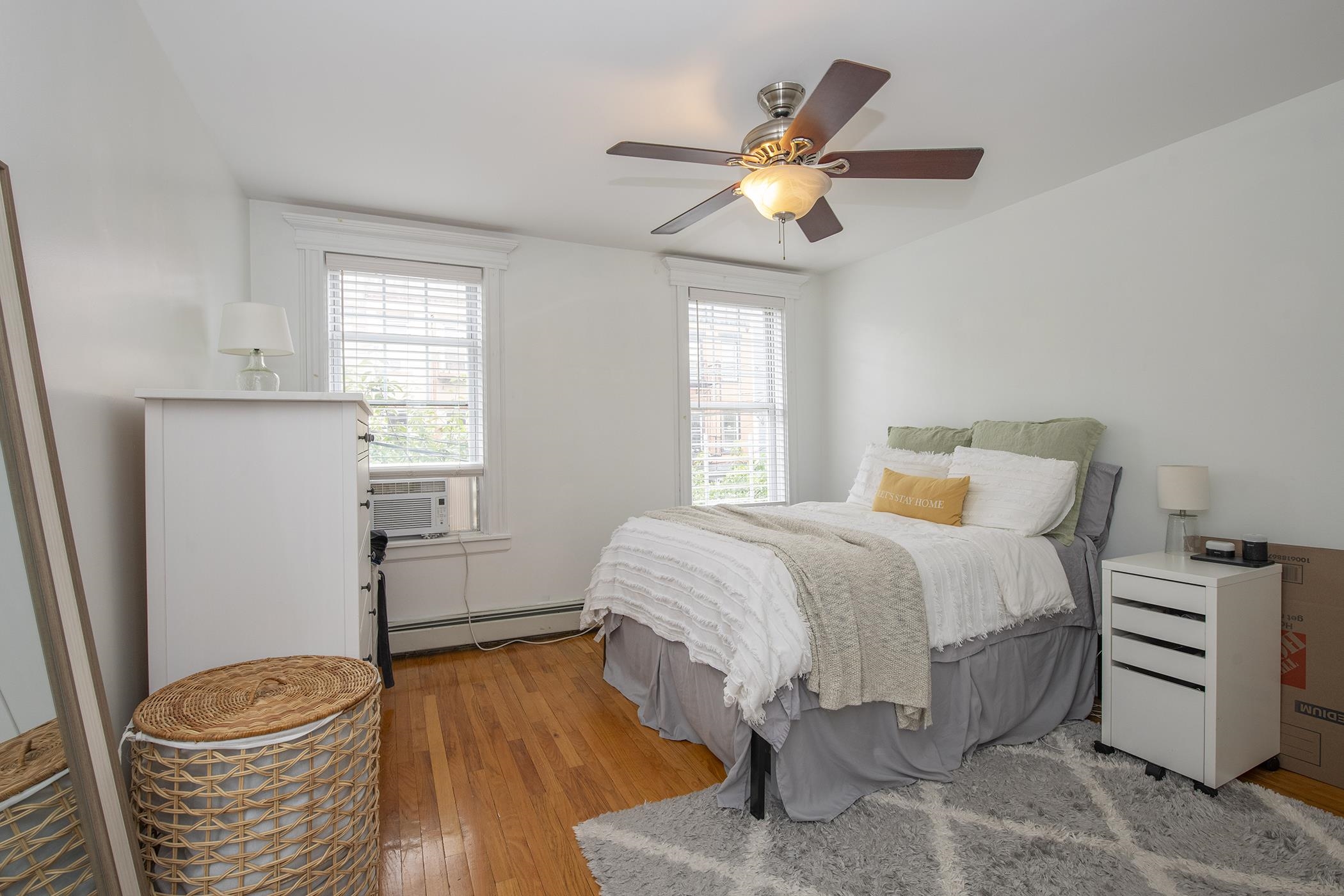 345 7TH ST Unit: 2R