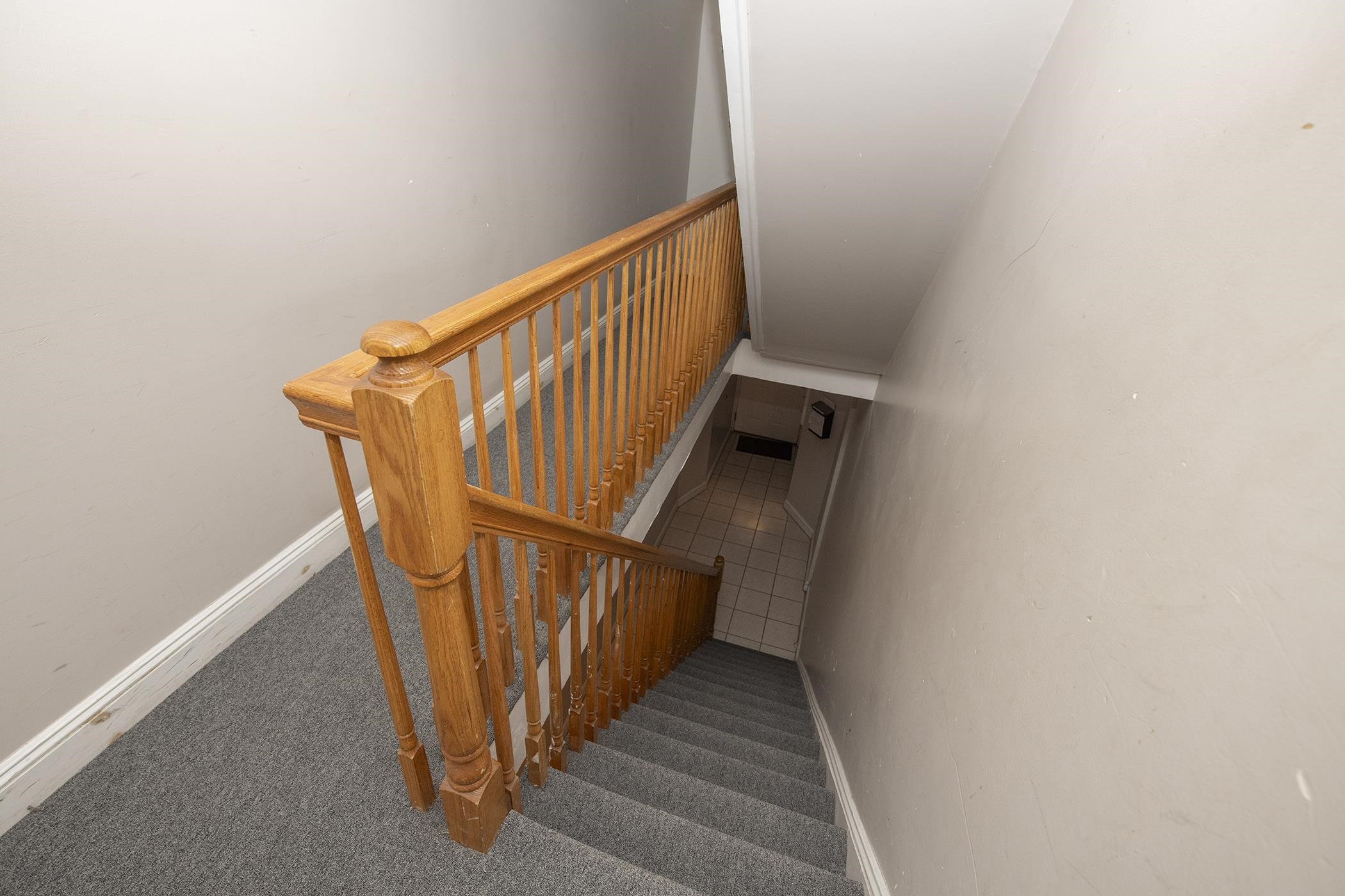 345 7TH ST Unit: 2R
