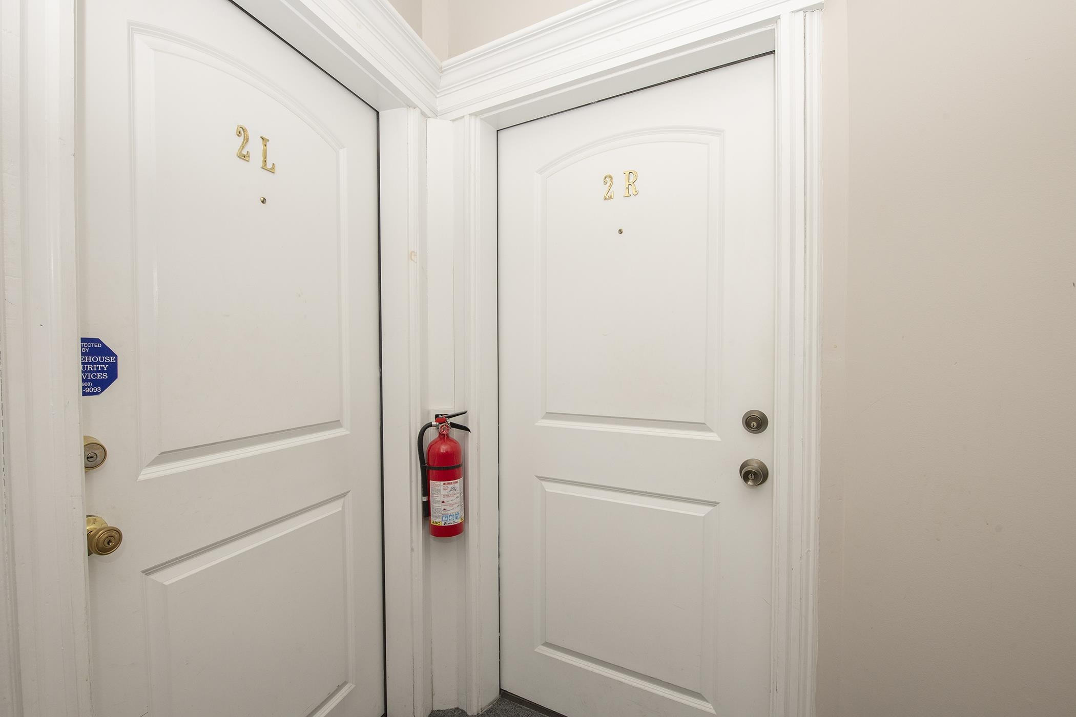 345 7TH ST Unit: 2R