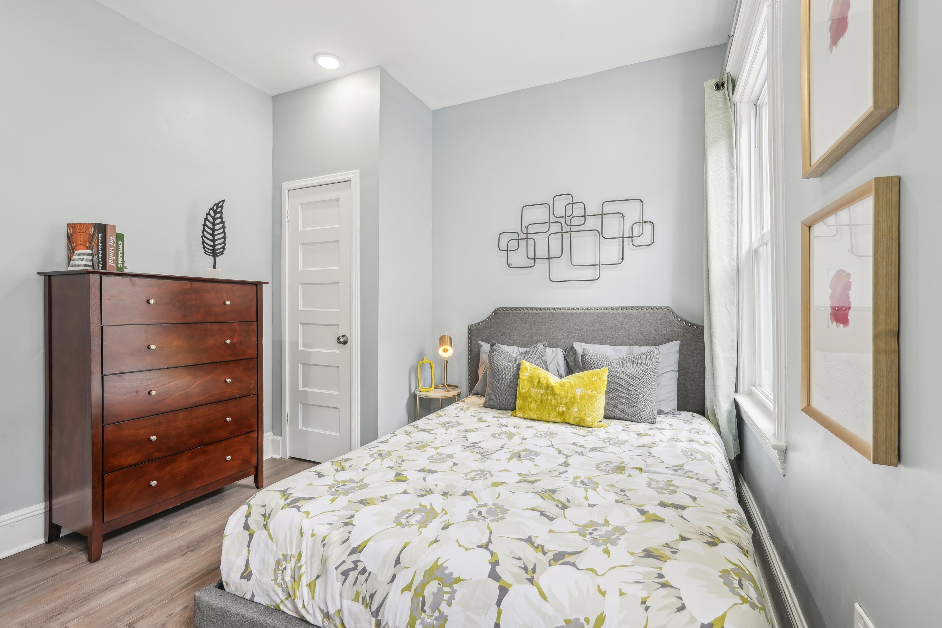 214 WEGMAN PARKWAY Unit: 2