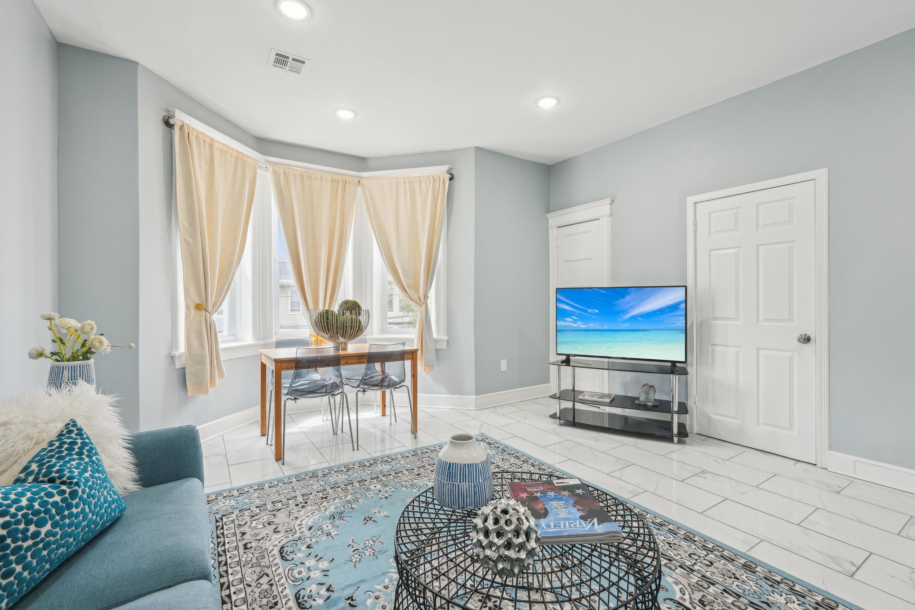 214 WEGMAN PARKWAY Unit: 2