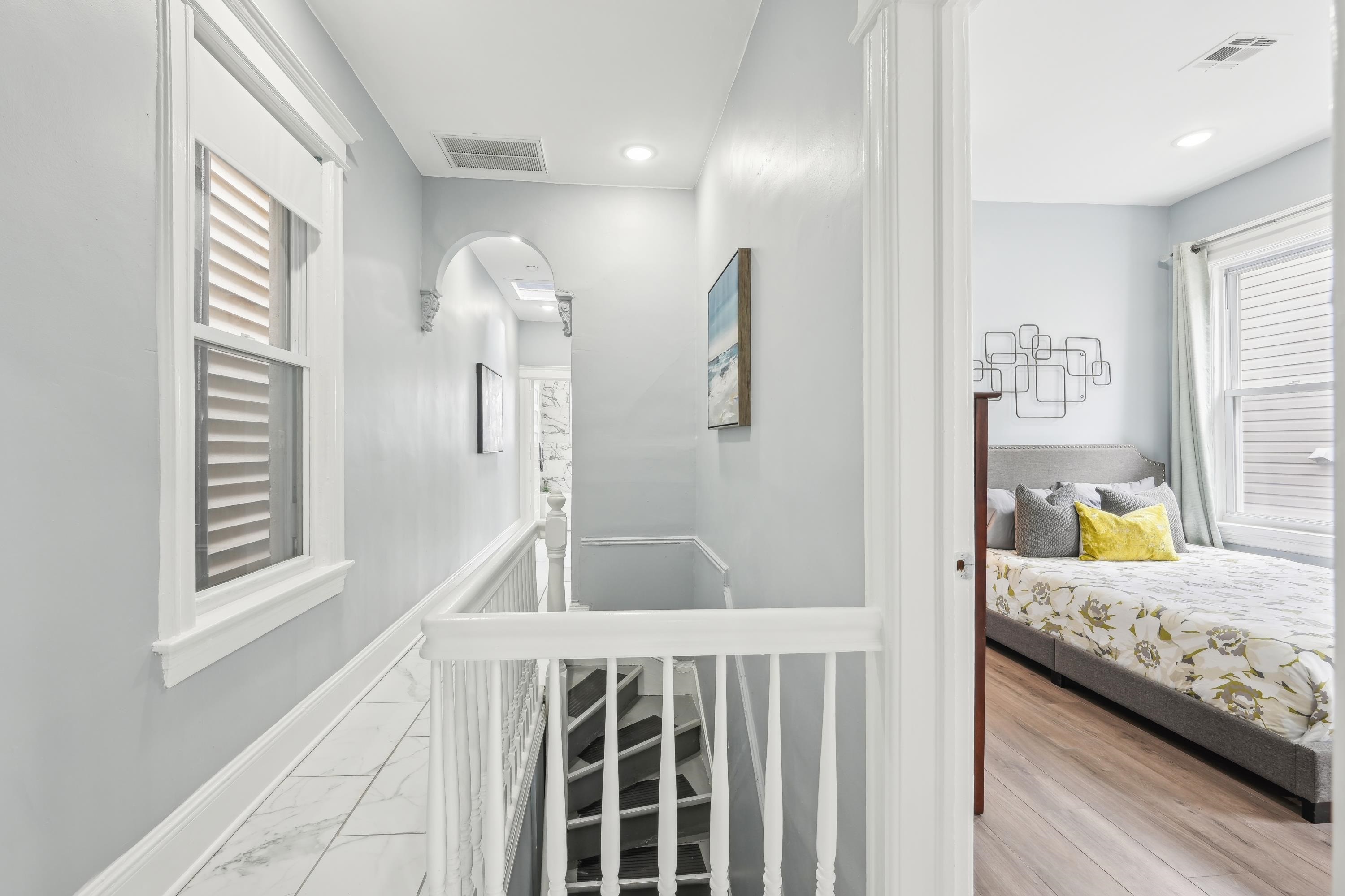 214 WEGMAN PARKWAY Unit: 2