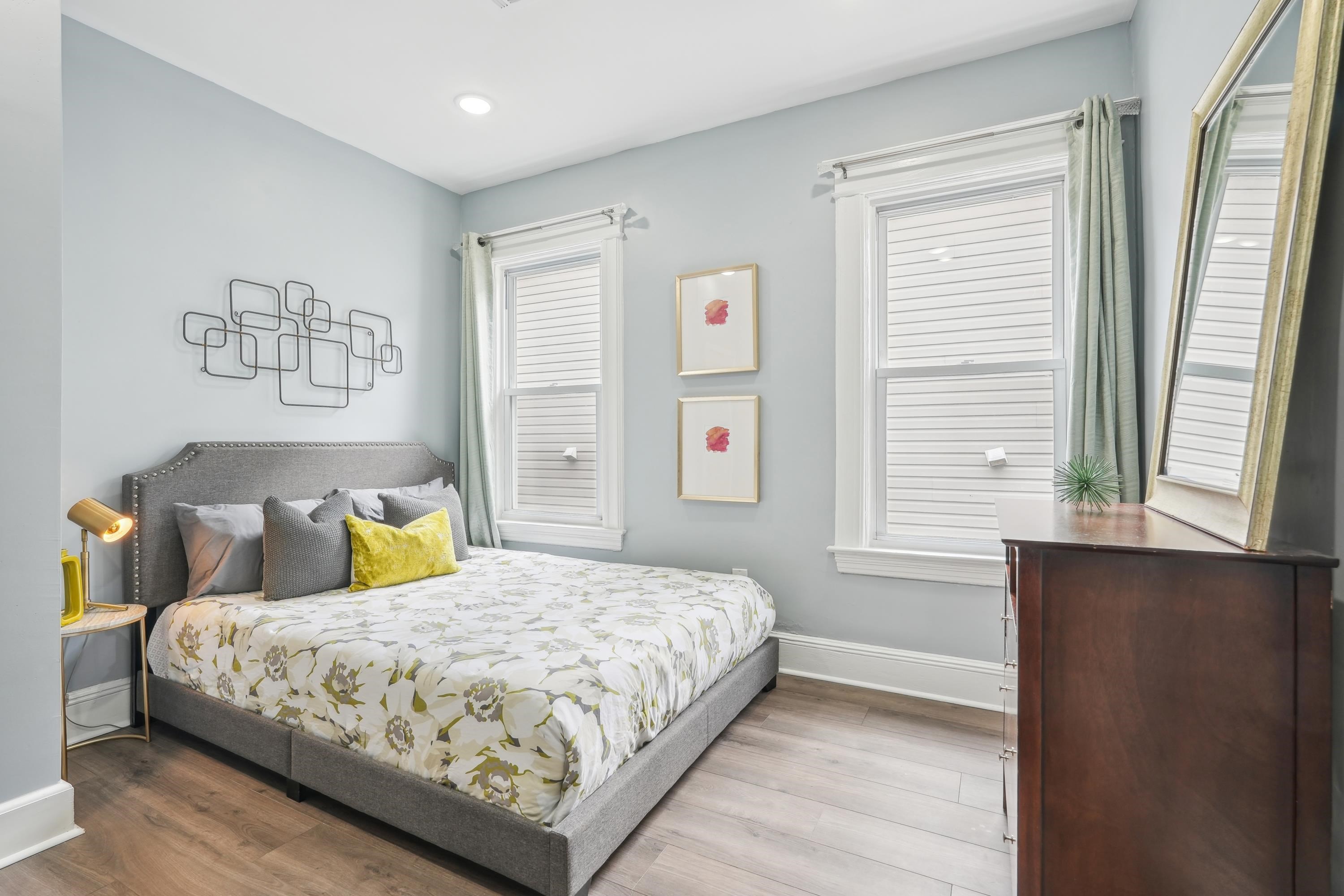 214 WEGMAN PARKWAY Unit: 2