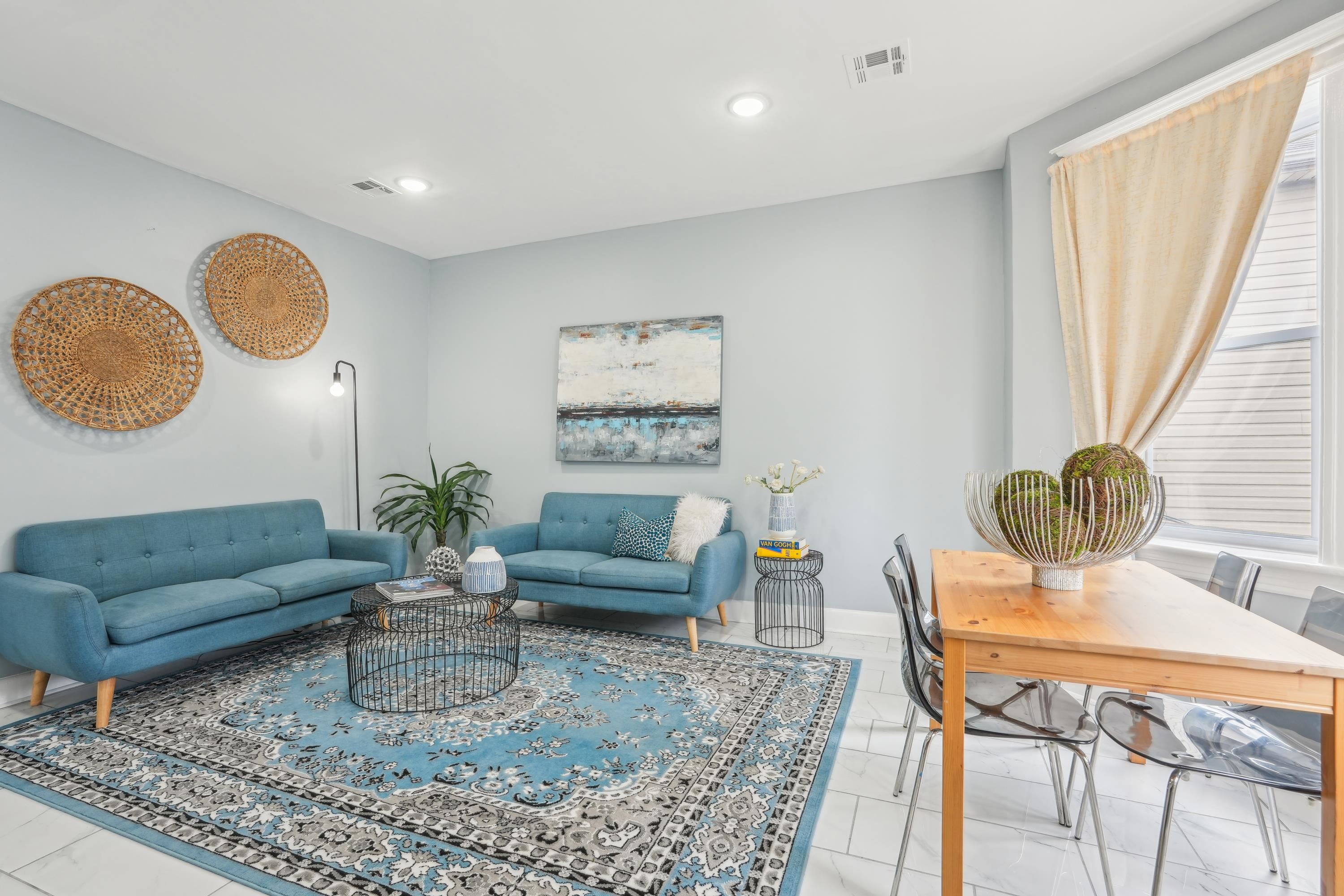 214 WEGMAN PARKWAY Unit: 2