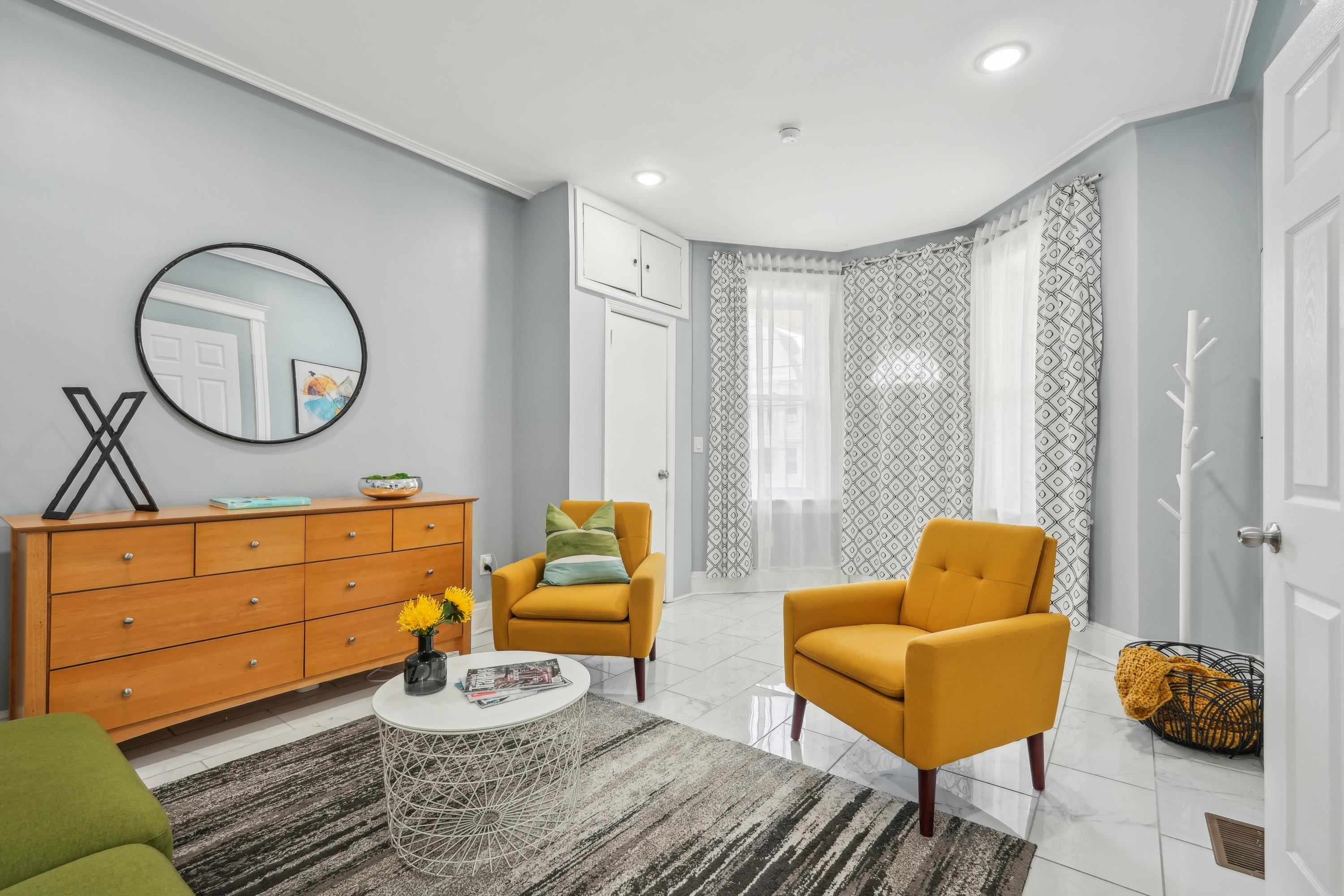 214 WEGMAN PARKWAY Unit: 1