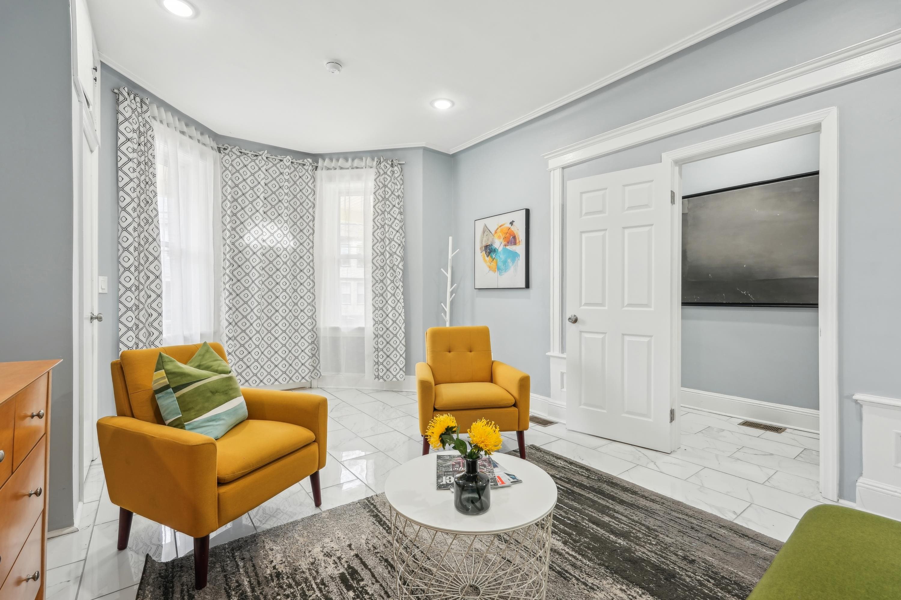 214 WEGMAN PARKWAY Unit: 1