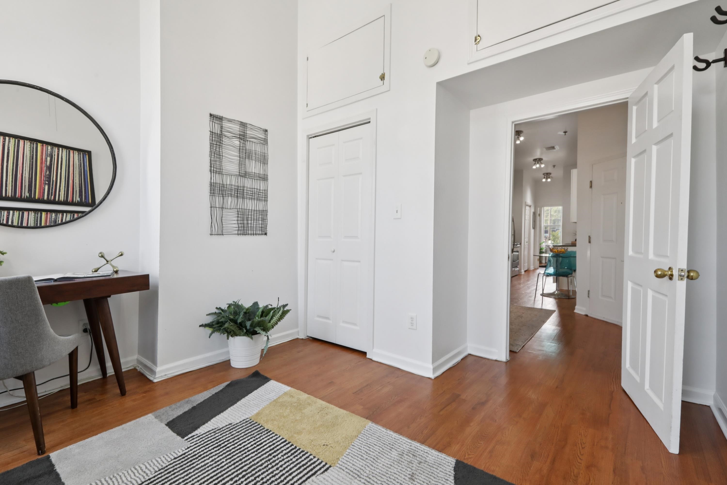 420 MONROE ST Unit: 4L