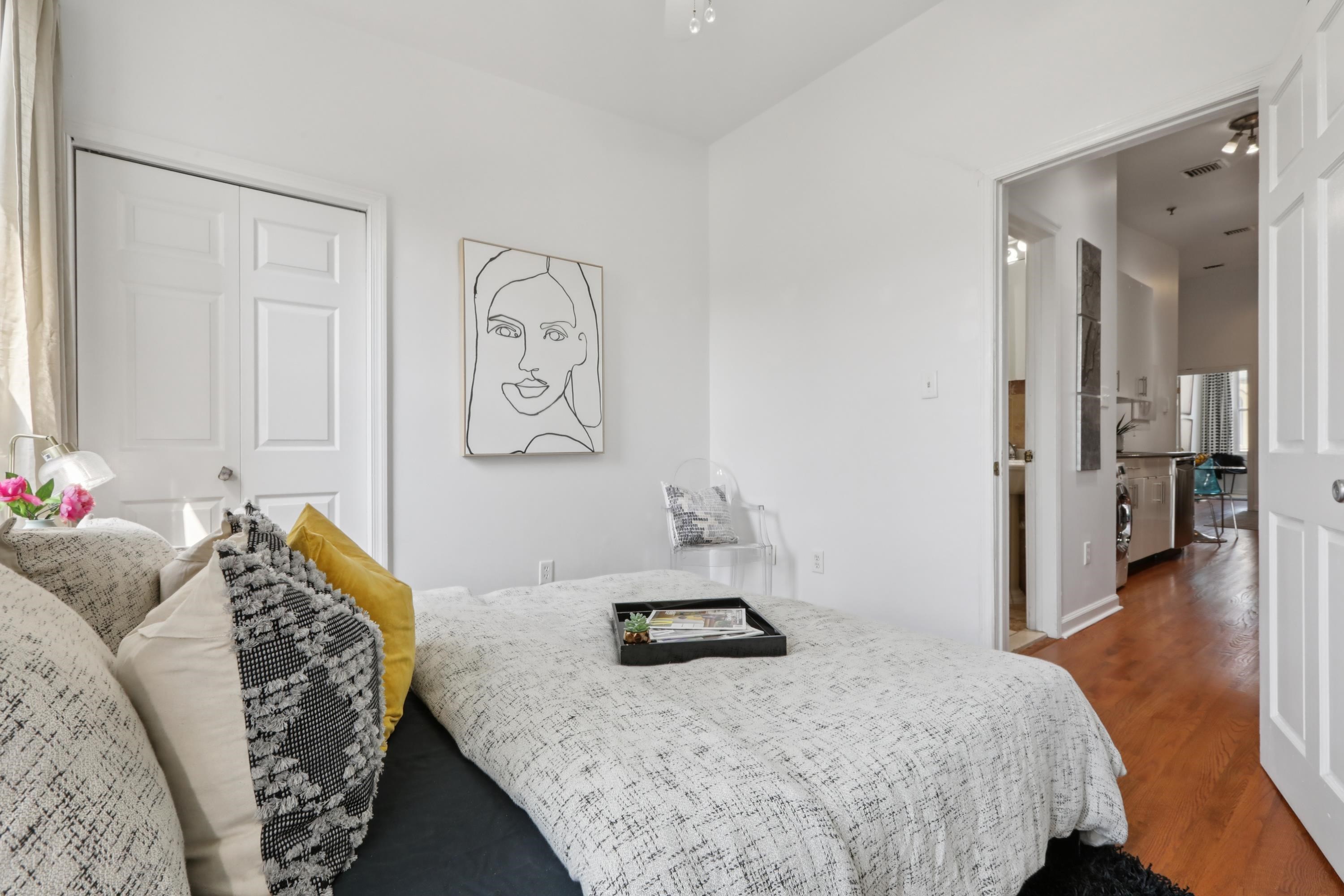 420 MONROE ST Unit: 4L