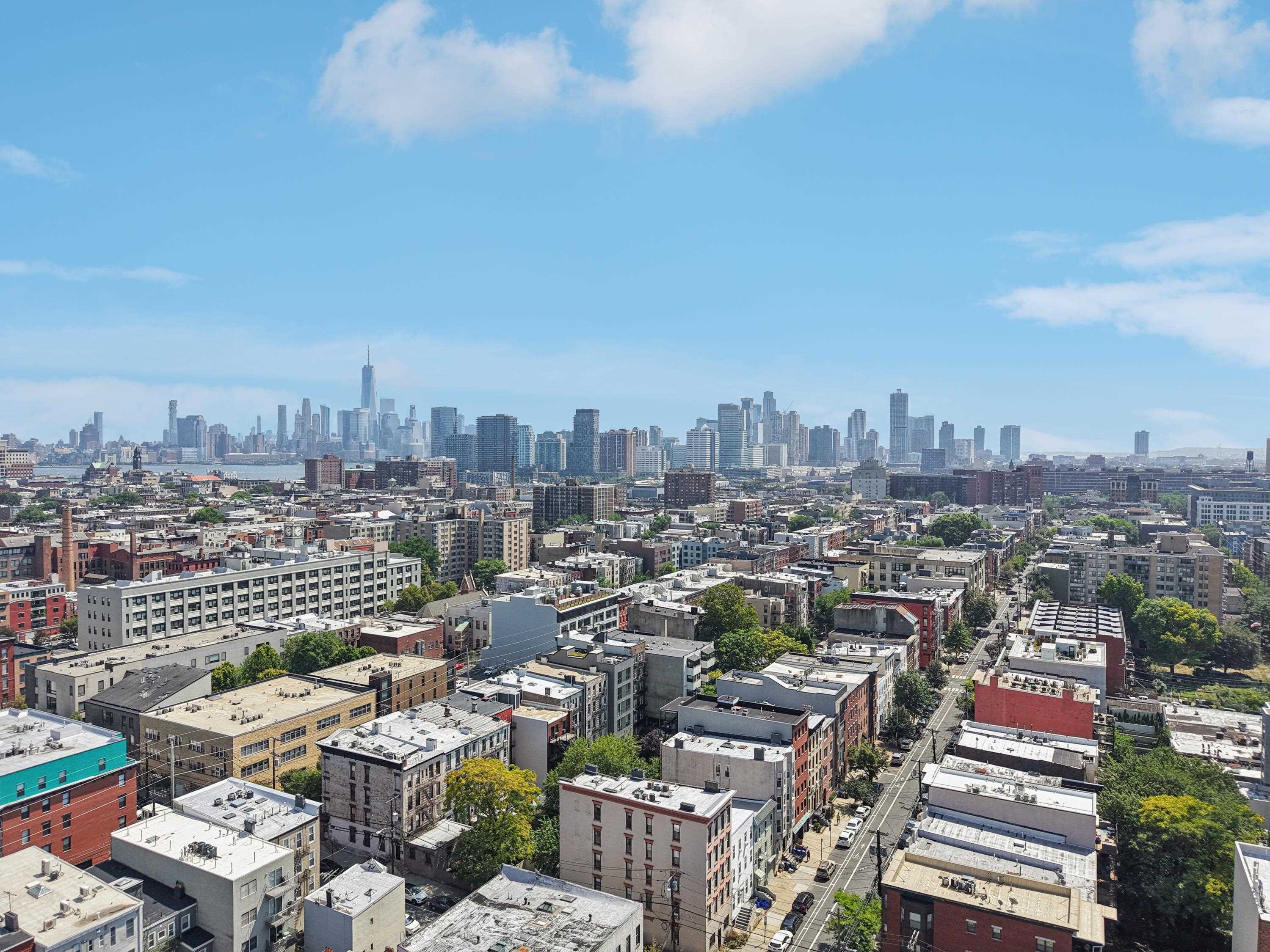 420 MONROE ST Unit: 4L