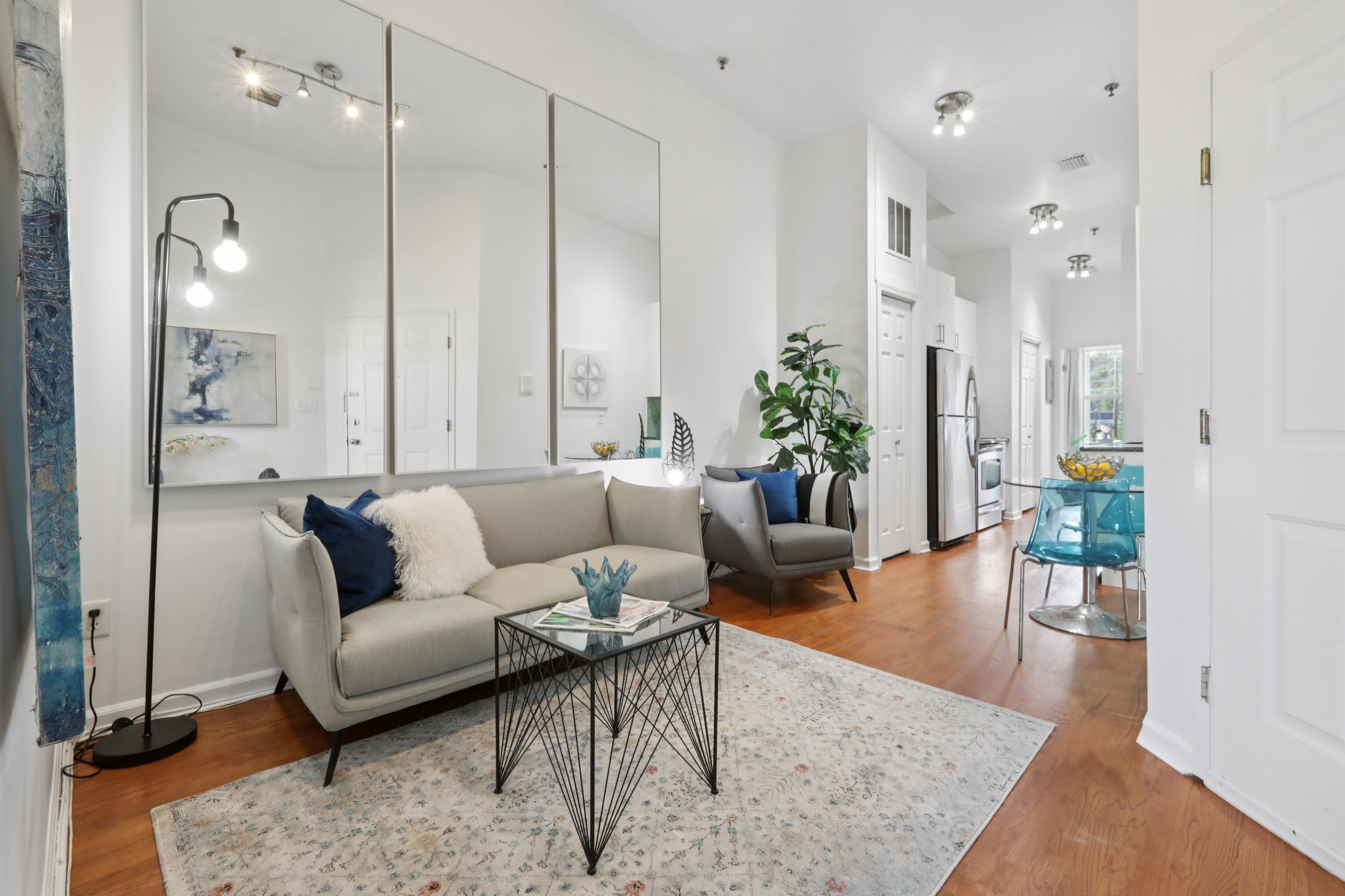 420 MONROE ST Unit: 4L