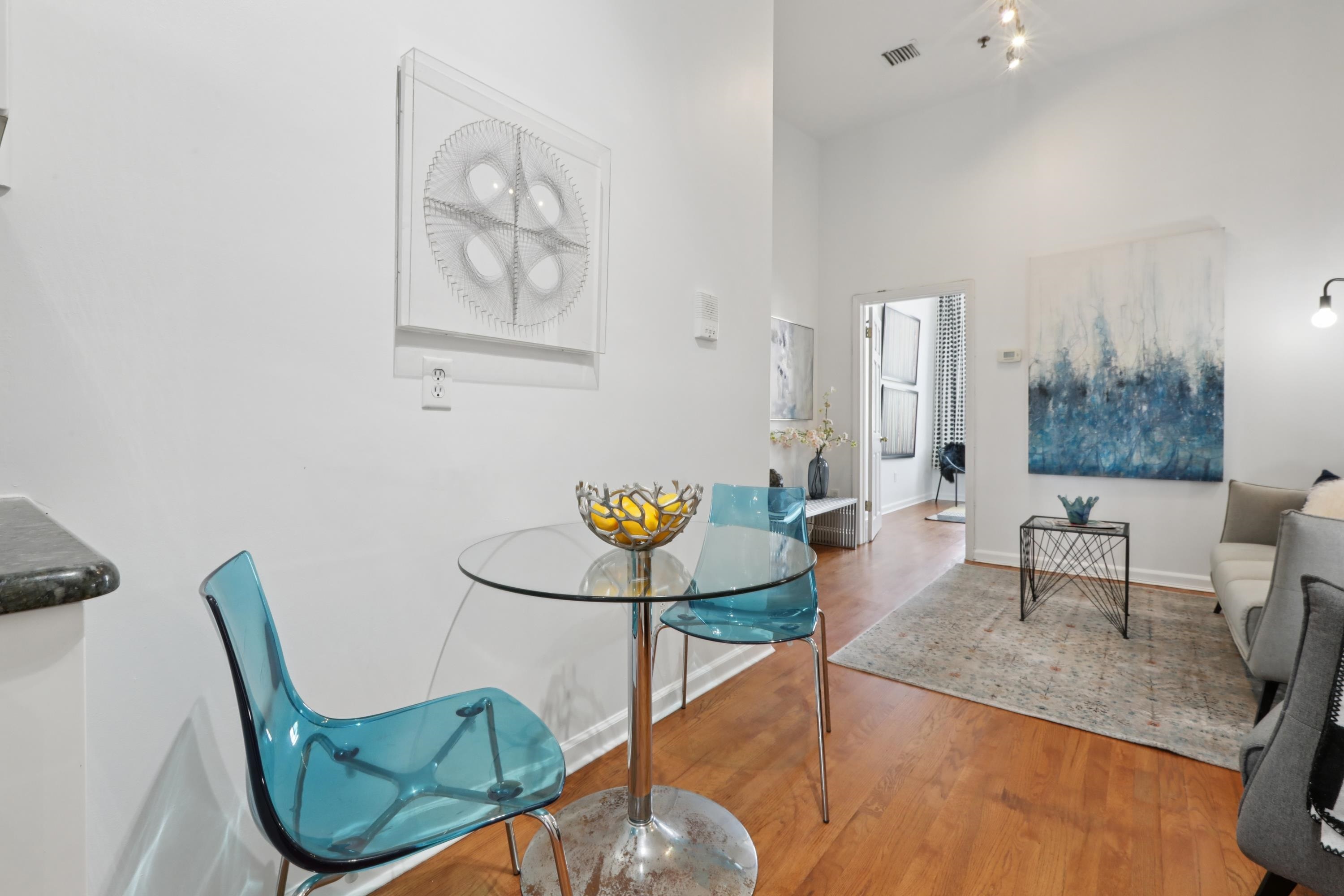 420 MONROE ST Unit: 4L
