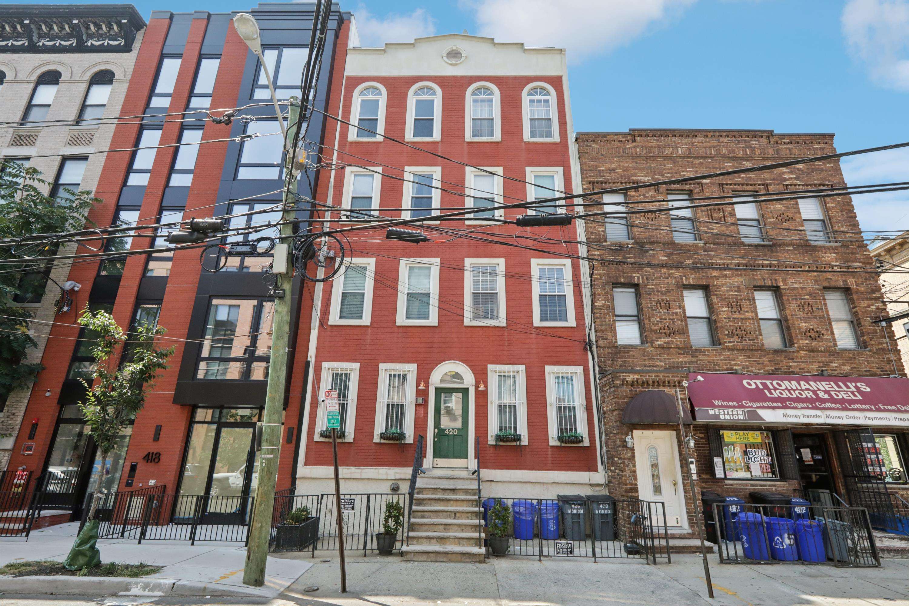 420 MONROE ST Unit: 4L
