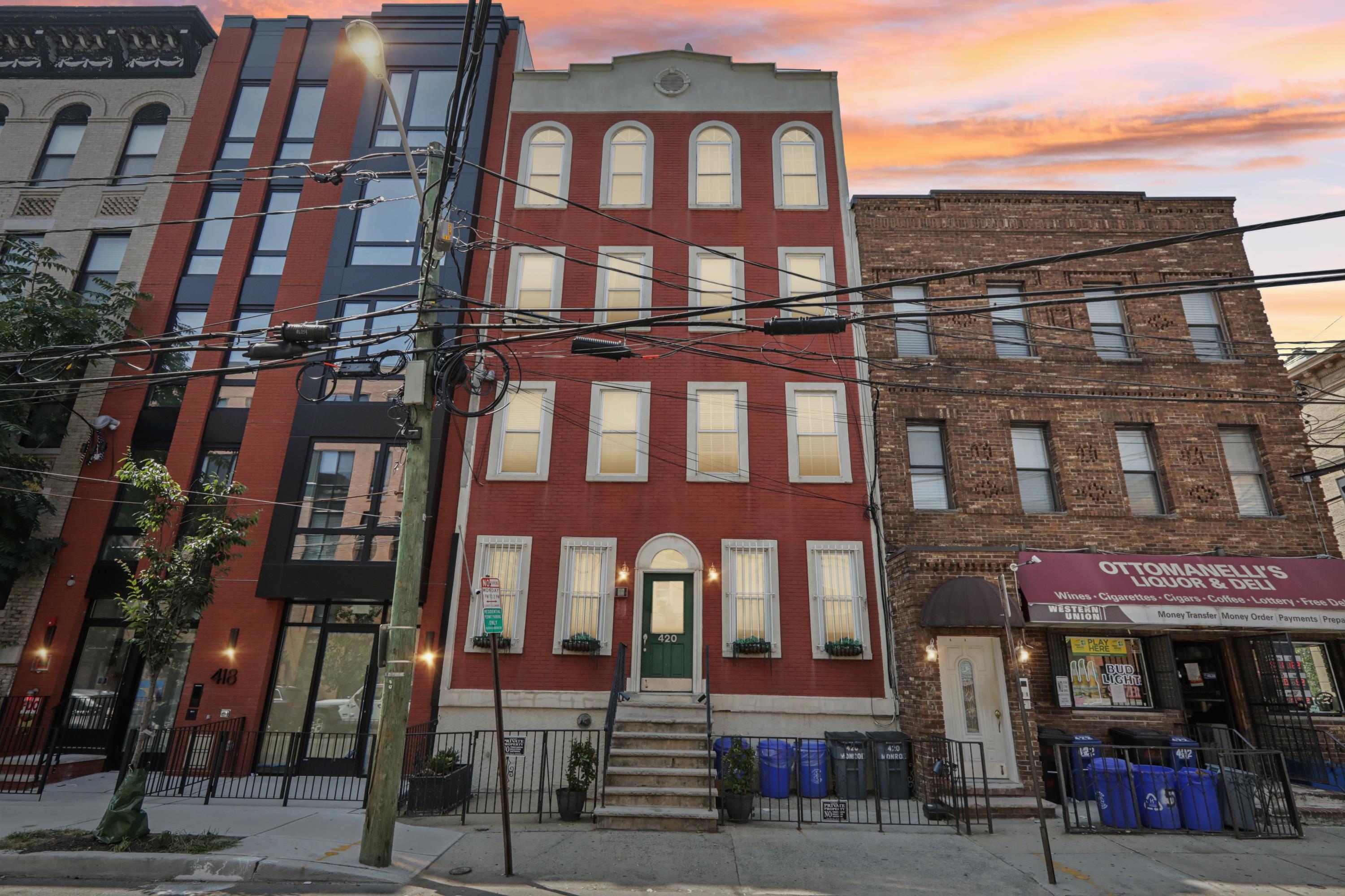 420 MONROE ST Unit: 4L