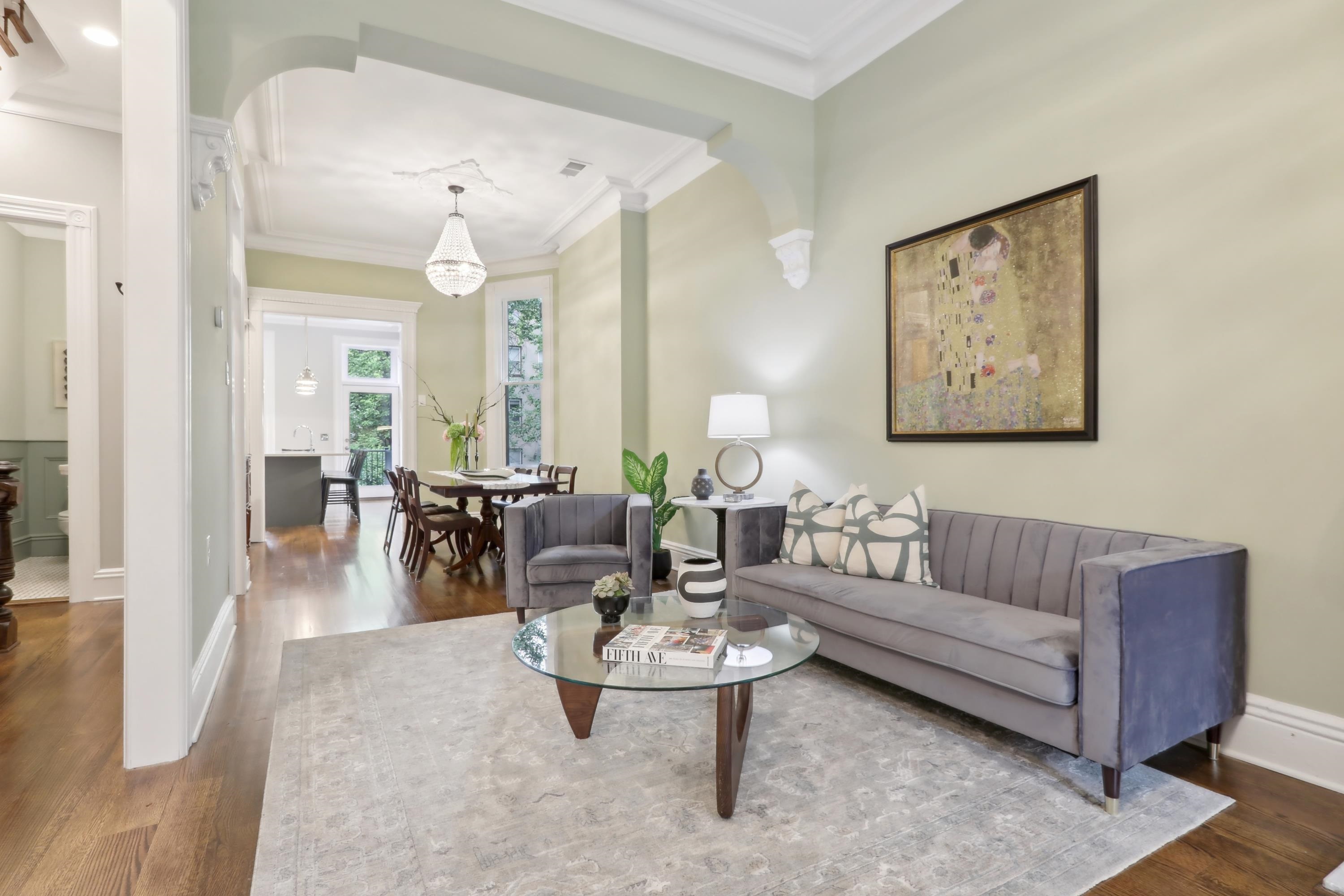 254 4TH ST