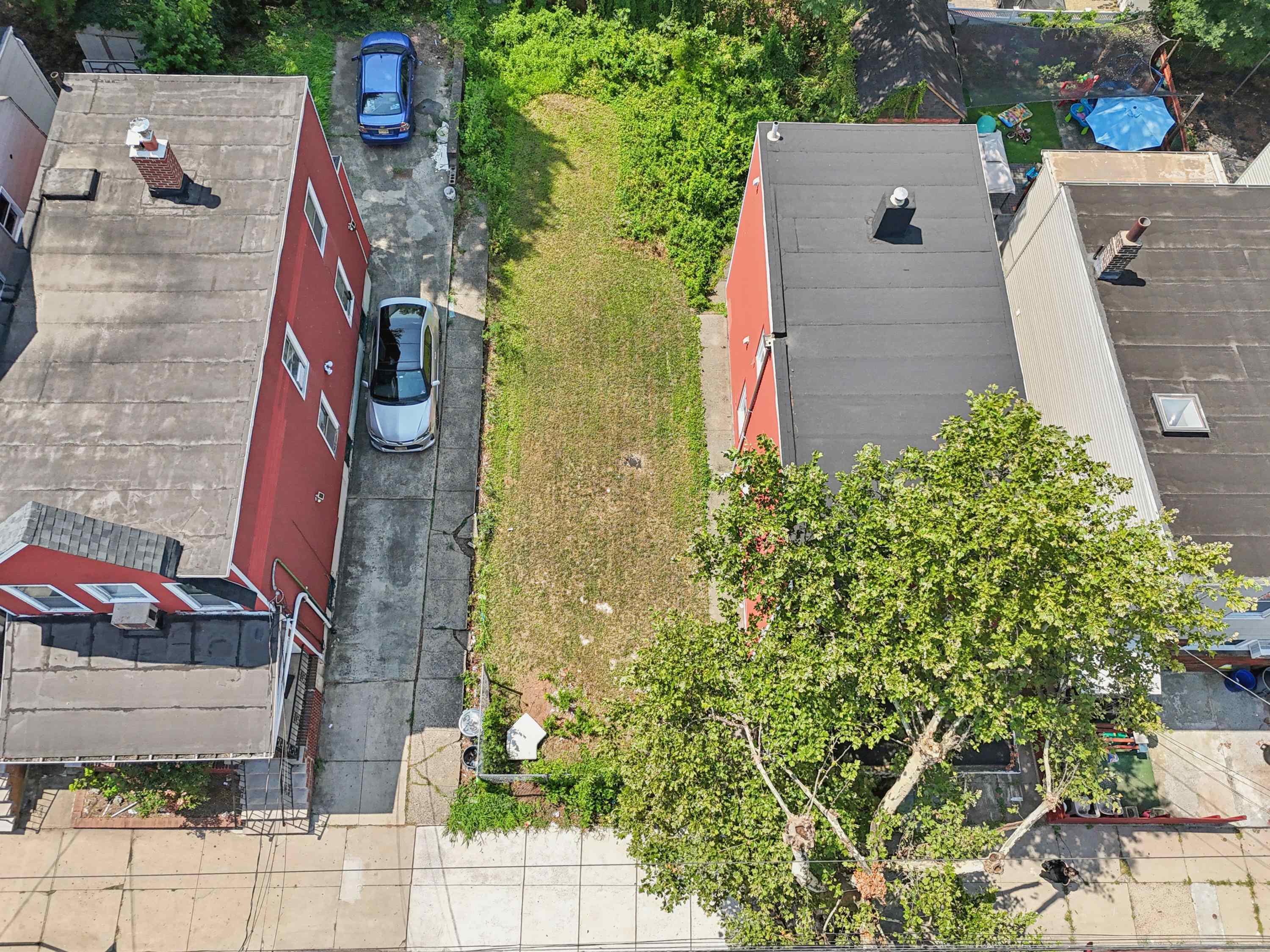 297 CLAREMONT AVE