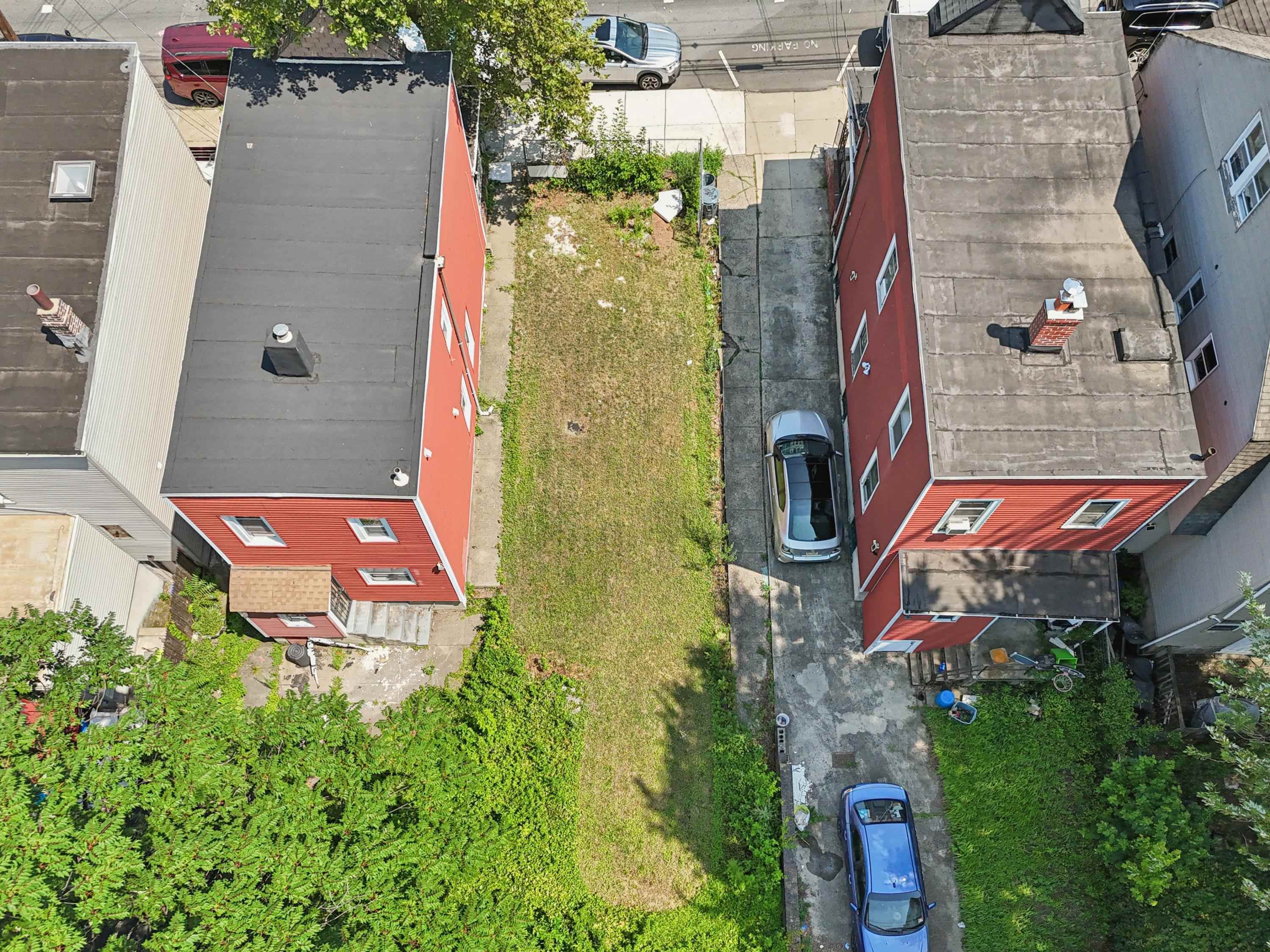 297 CLAREMONT AVE