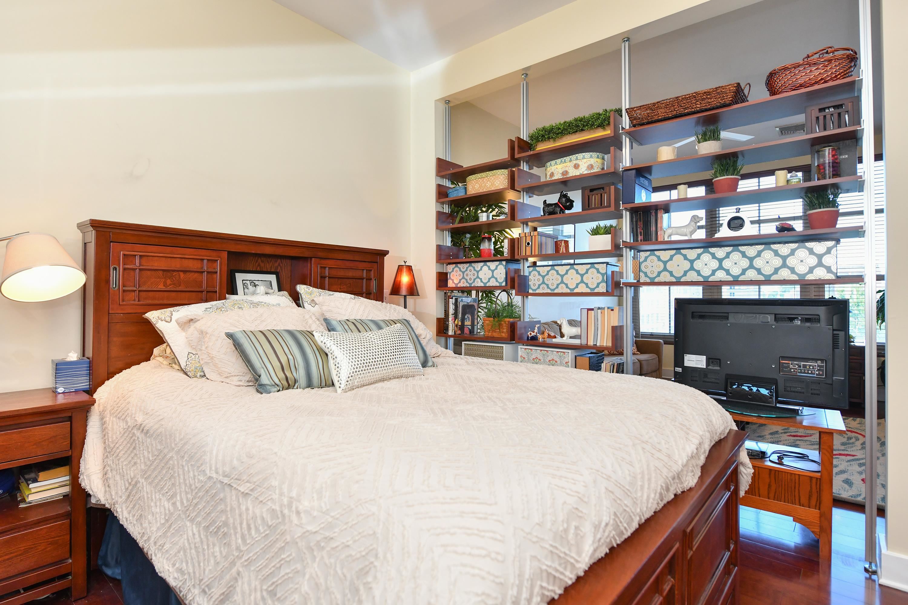 55 MALLORY AVE Unit: 70