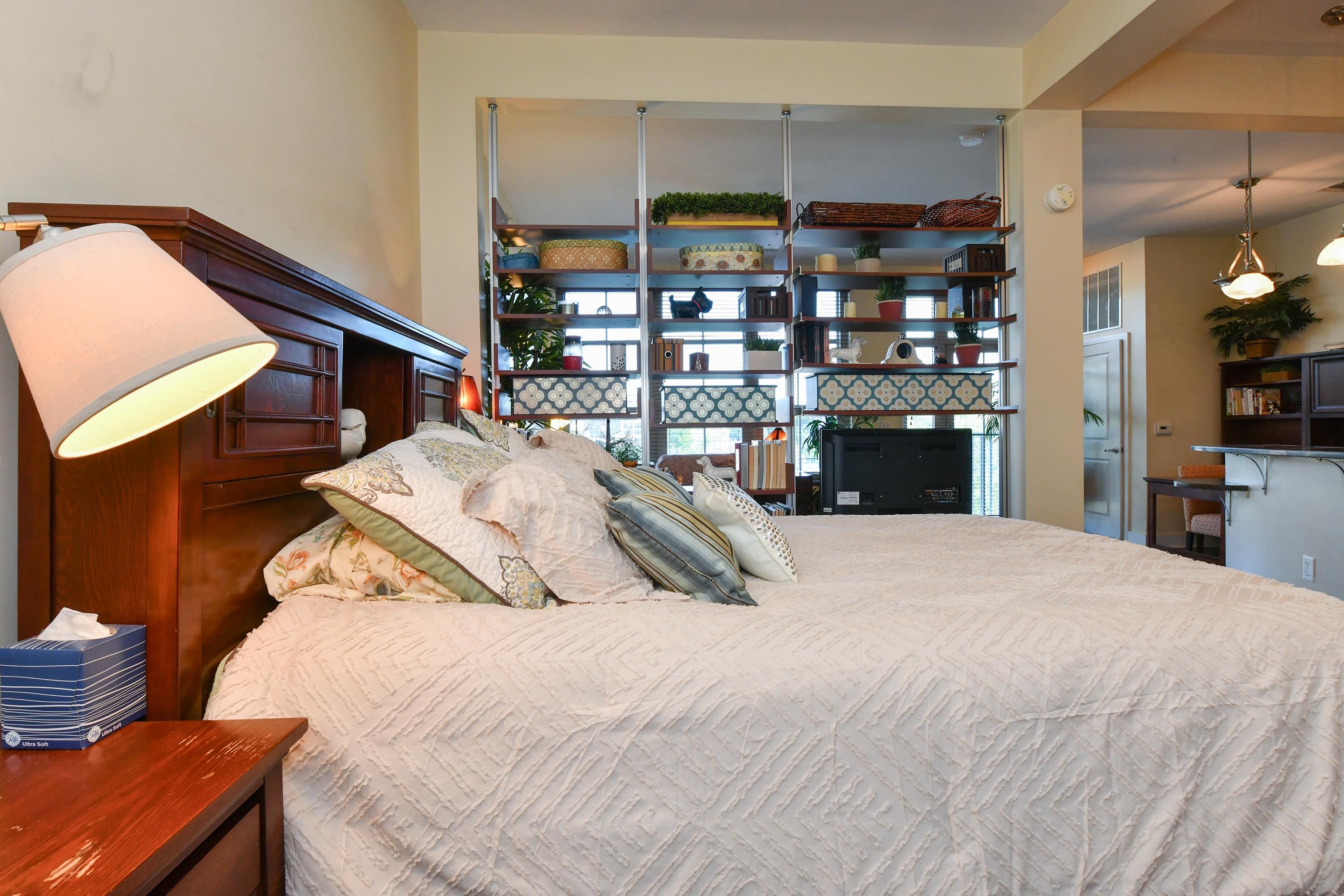 55 MALLORY AVE Unit: 70