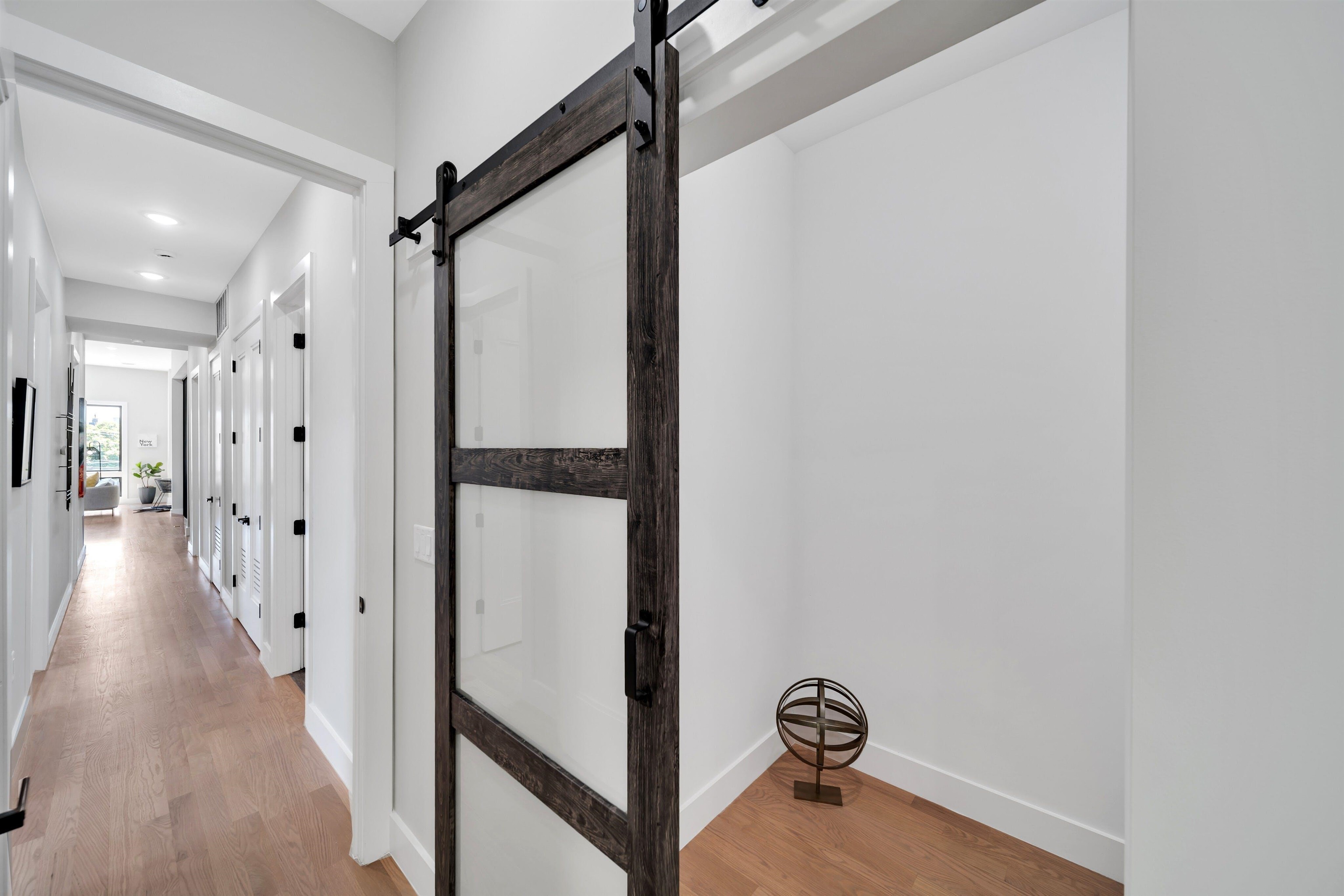 134 MANHATTAN AVE Unit: 2