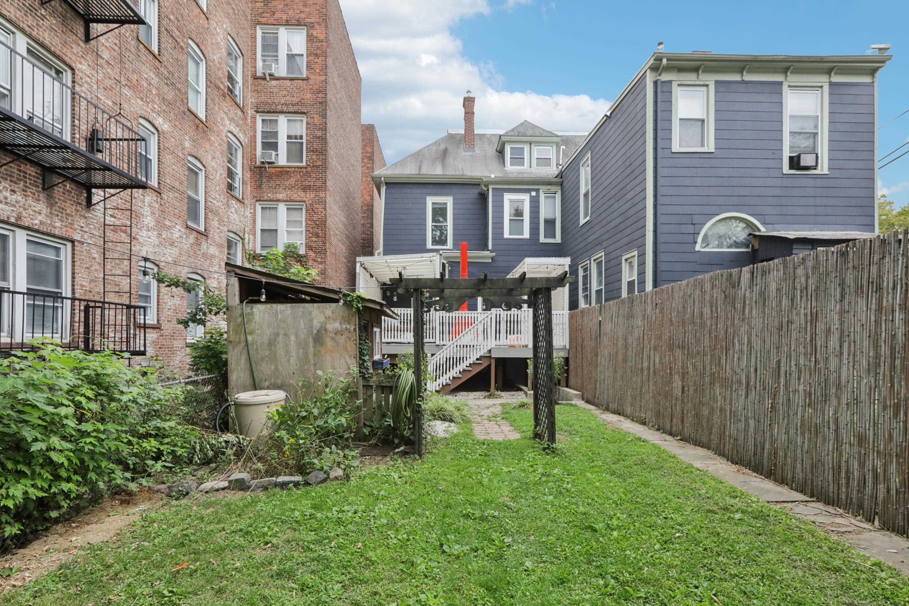 24 EMORY ST