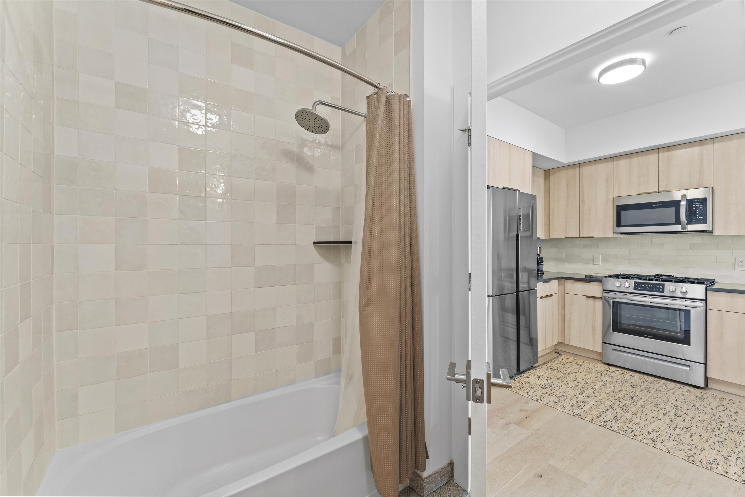 348 BALDWIN AVE Unit: 402