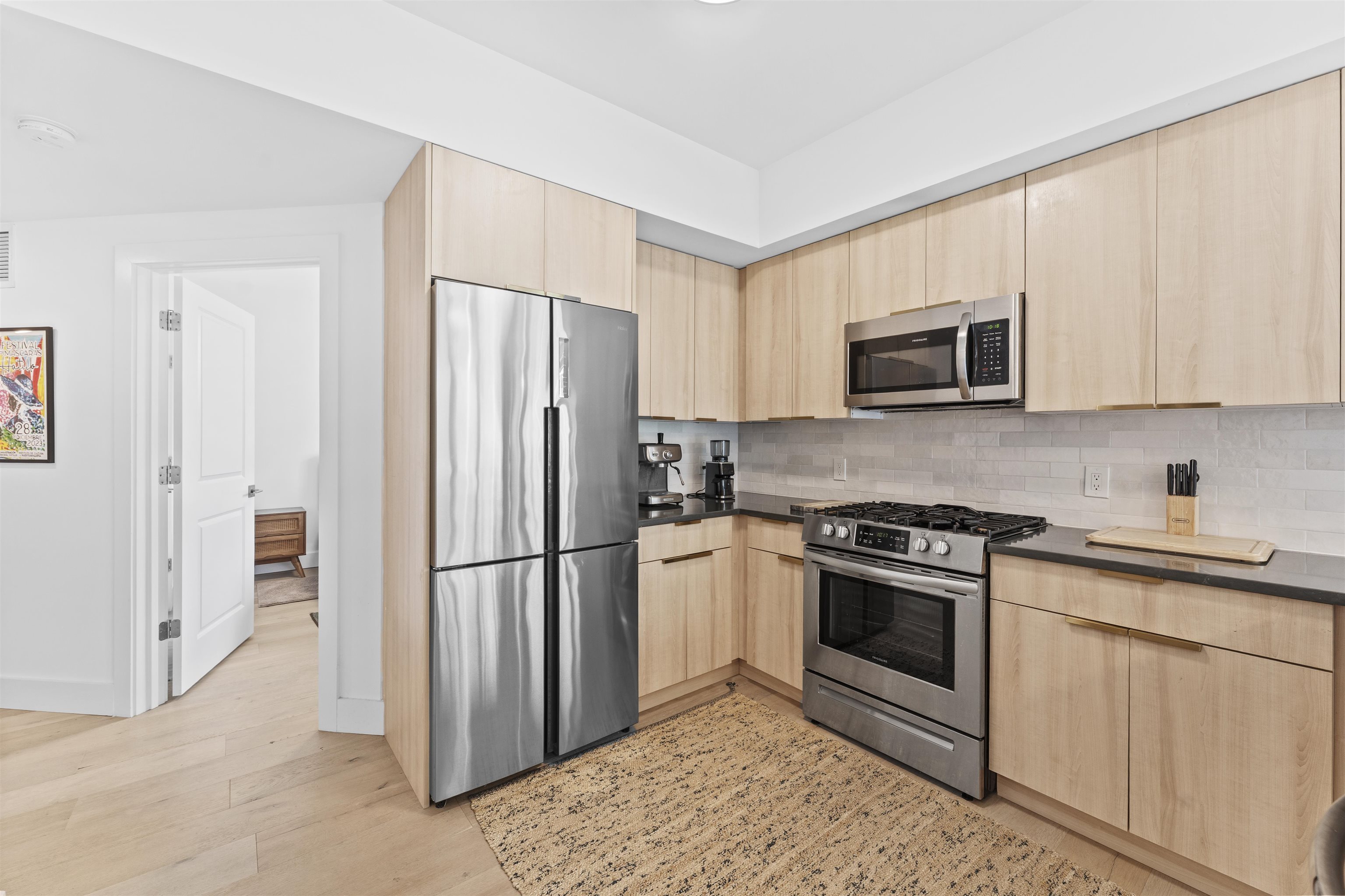 348 BALDWIN AVE Unit: 402