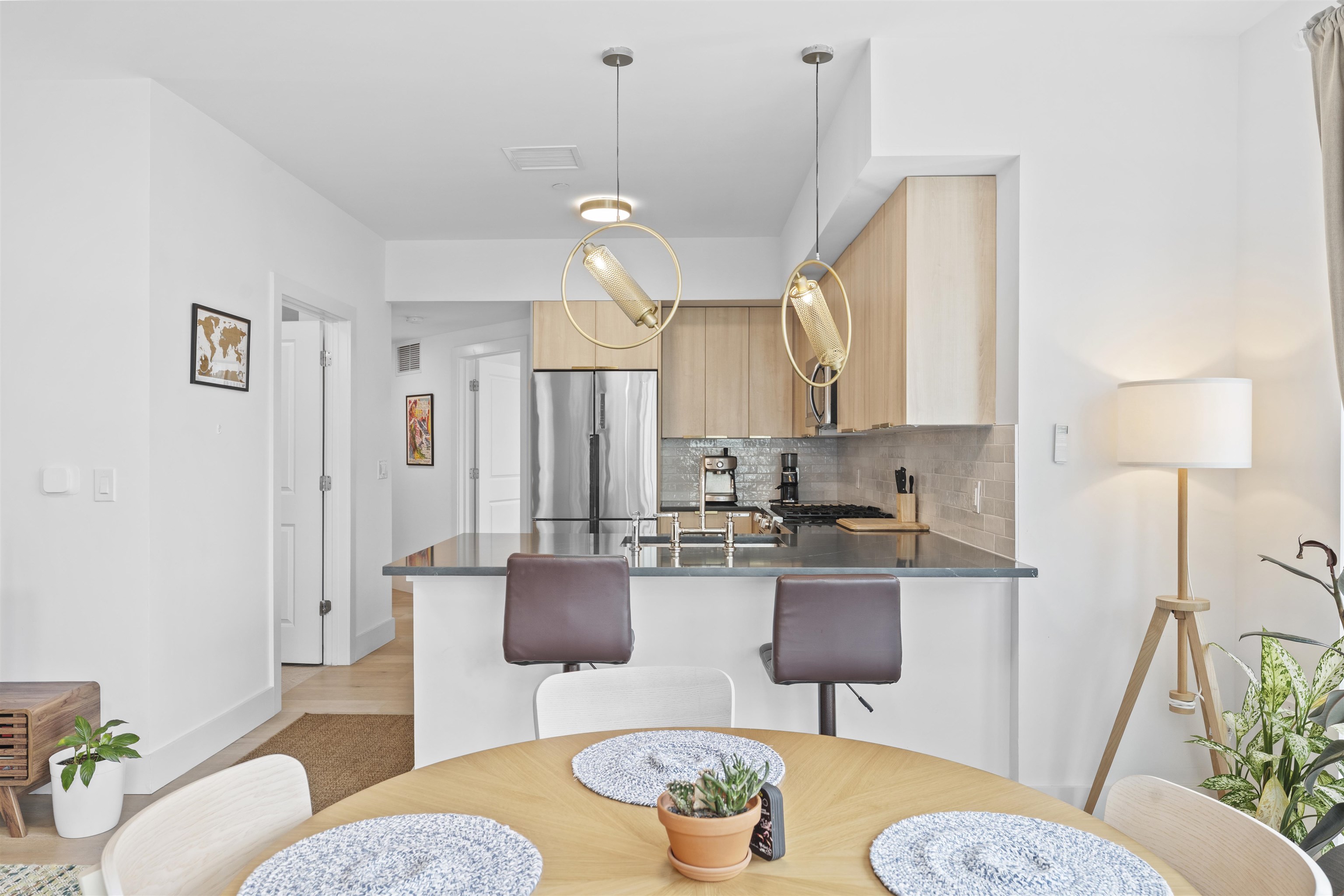 348 BALDWIN AVE Unit: 402