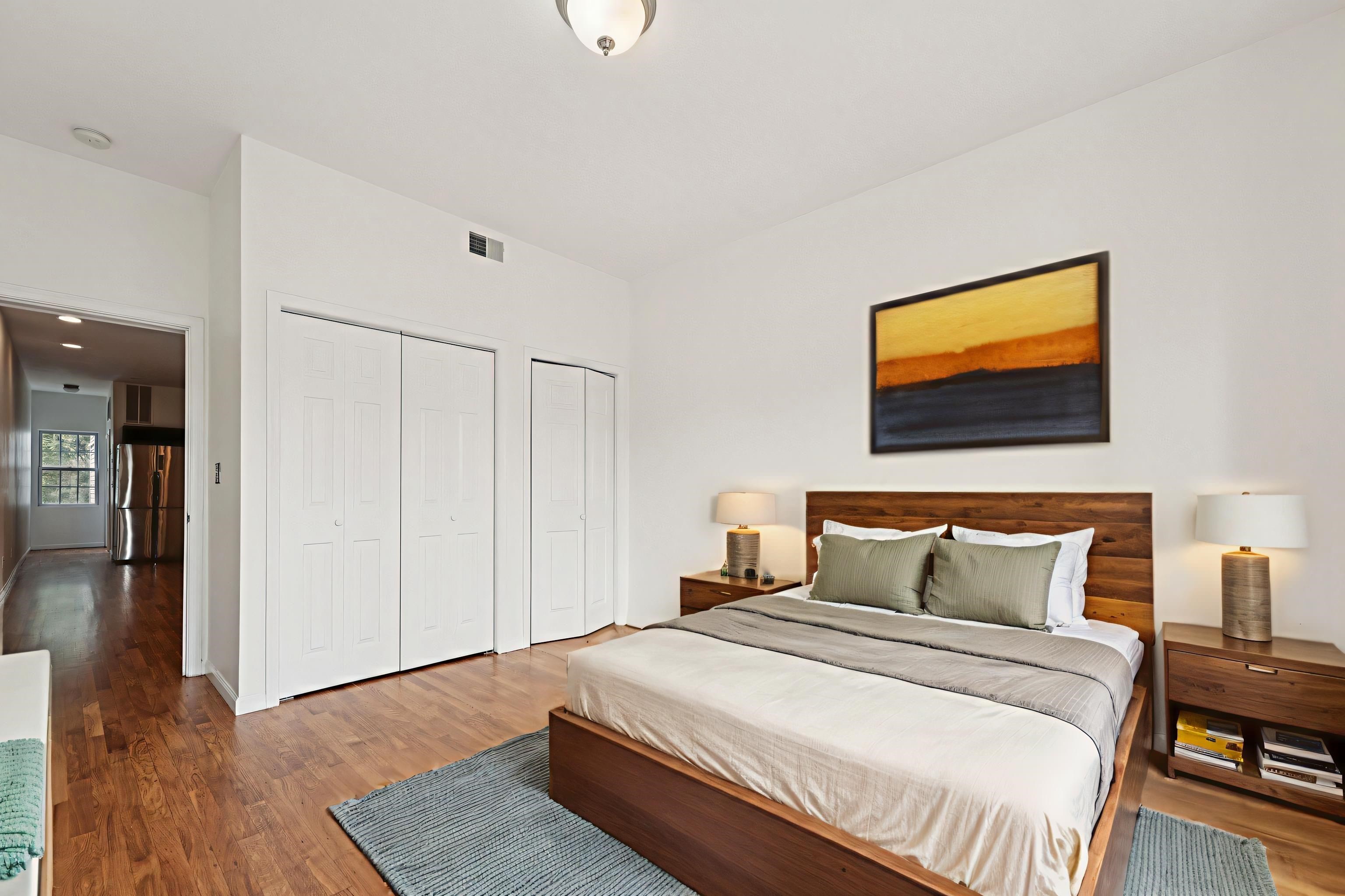 1097 SUMMIT AVE Unit: 2A