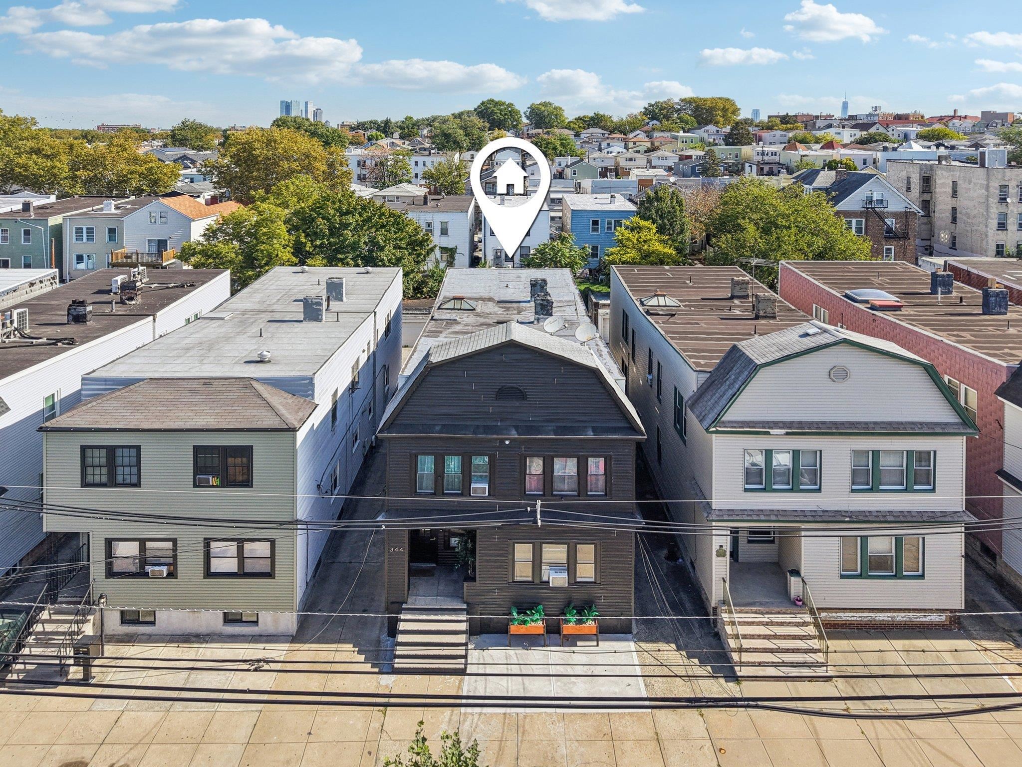 344 DANFORTH AVE